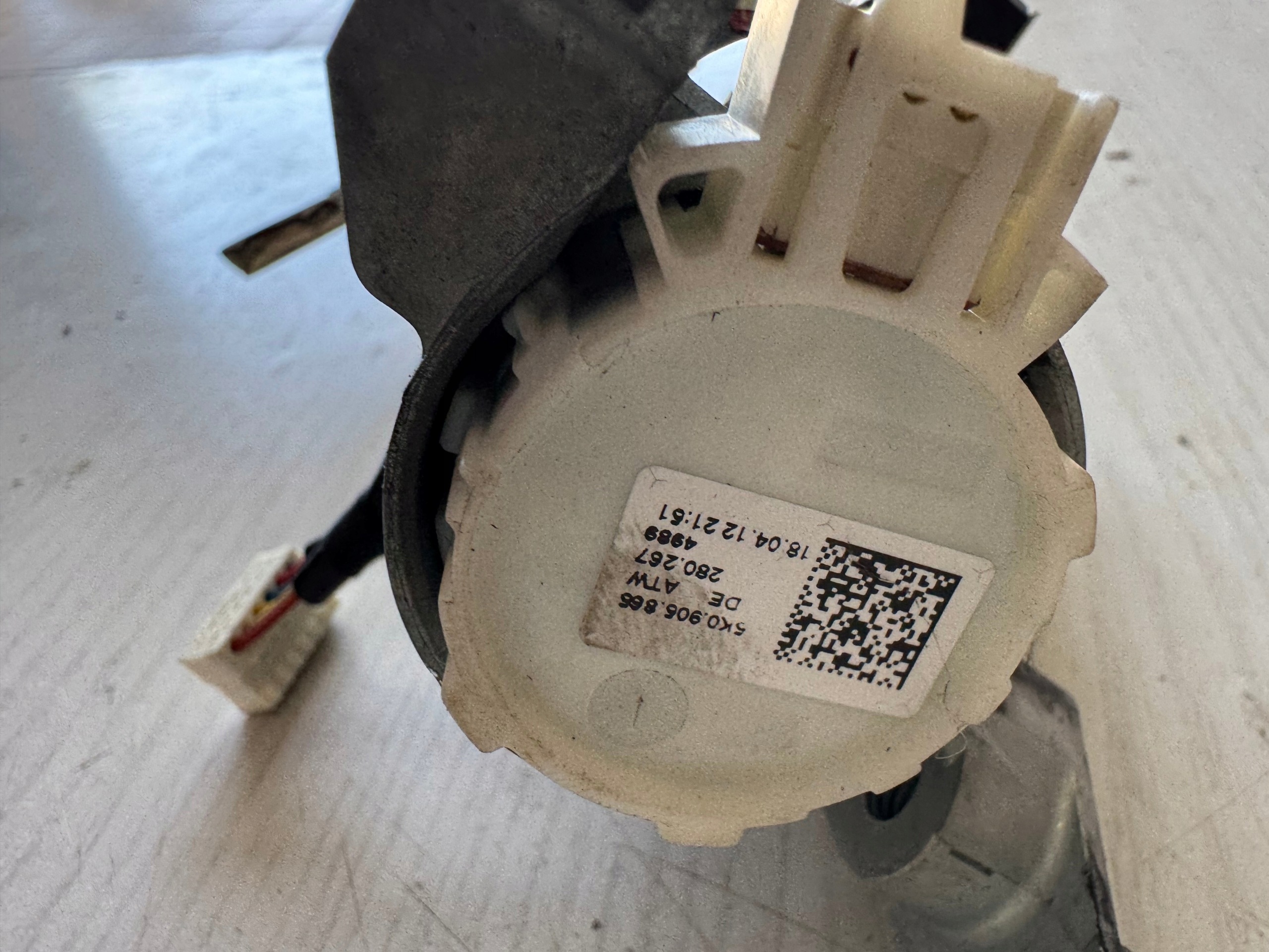 ignition key 5K0905866 SKODA YETI VW AUDI KOMPLET