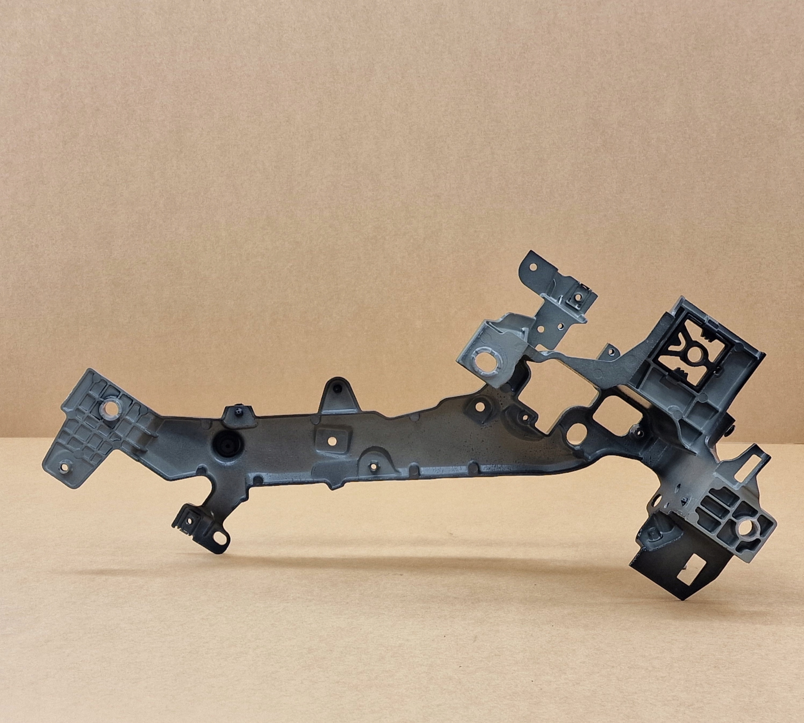 left OKULAR console supports of the front POLESTAR 2