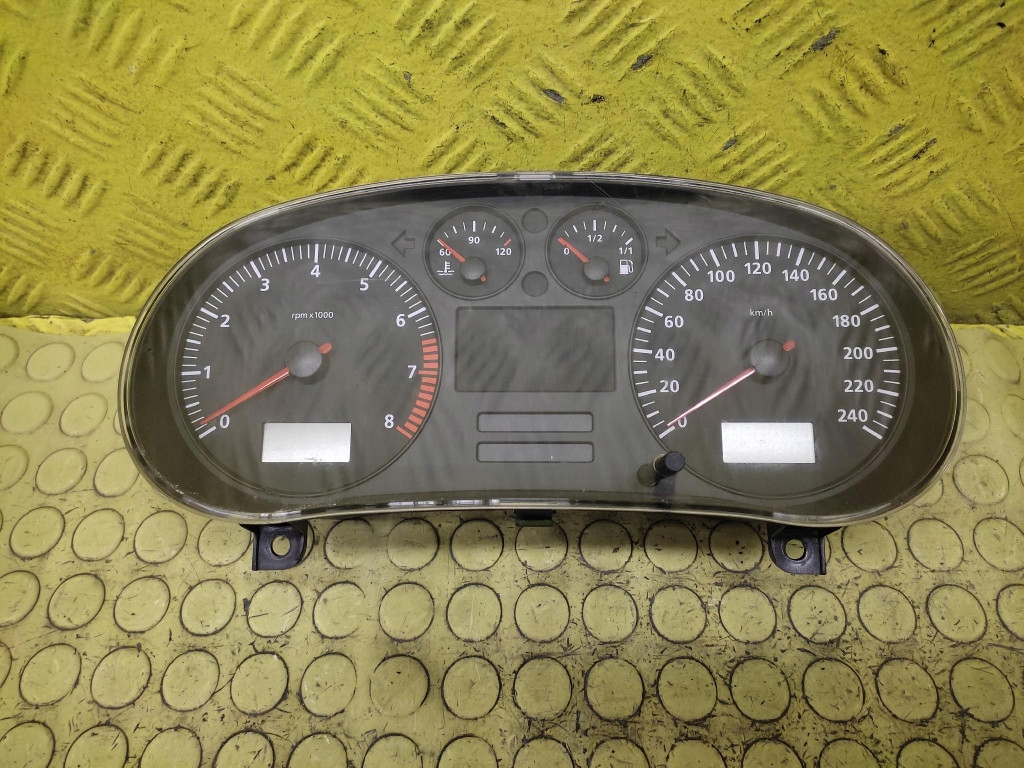 SEAT LEON dials 1M0920802AV