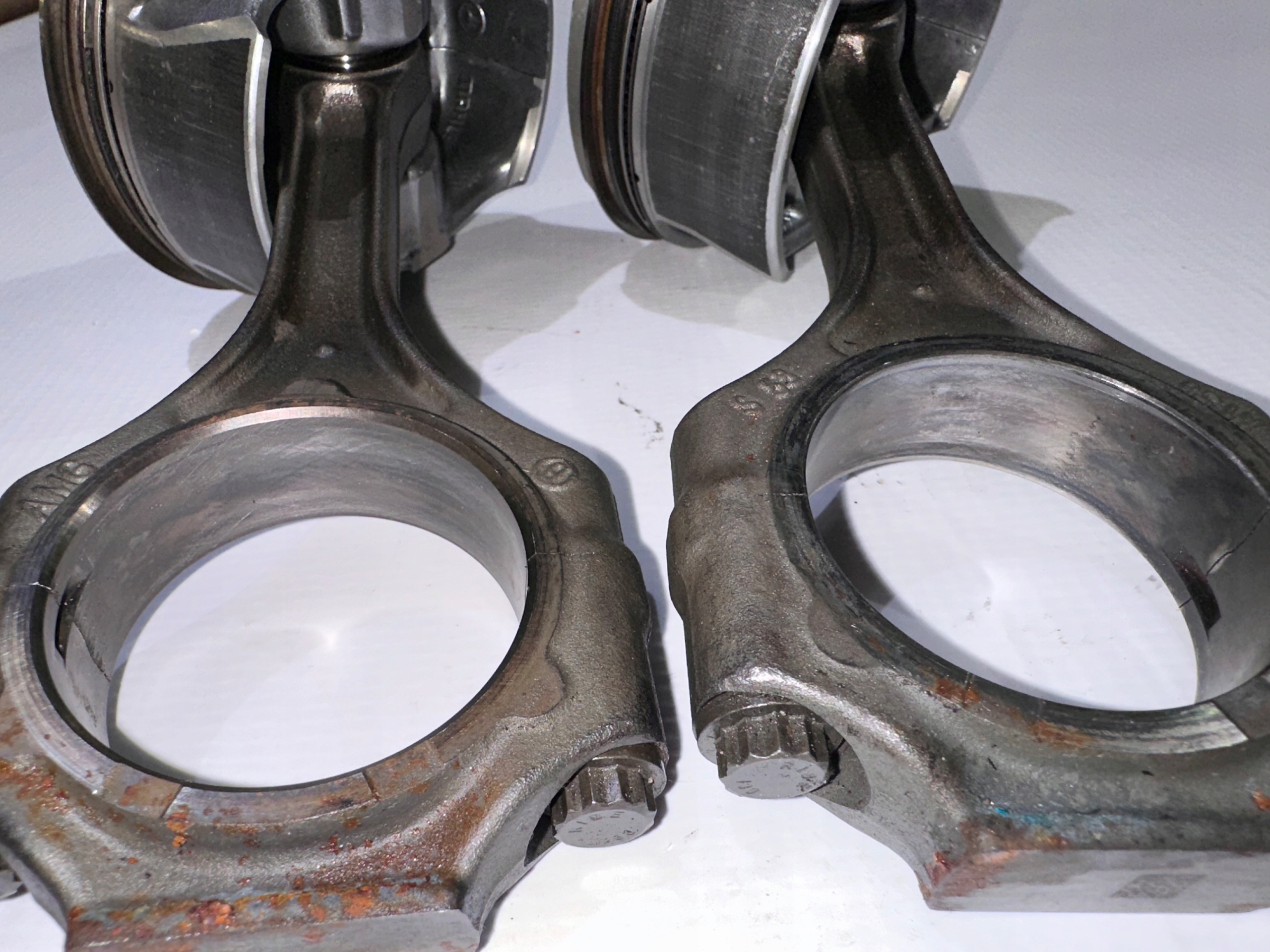 piston connecting rod Mercedes W212 6.3 AMG V8