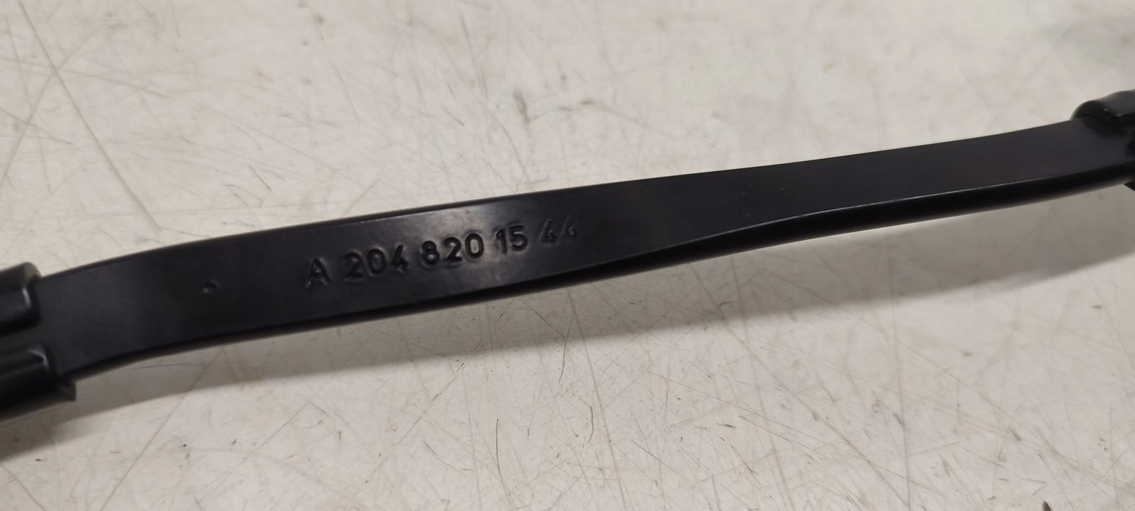 wiper arm right Mercedes W204