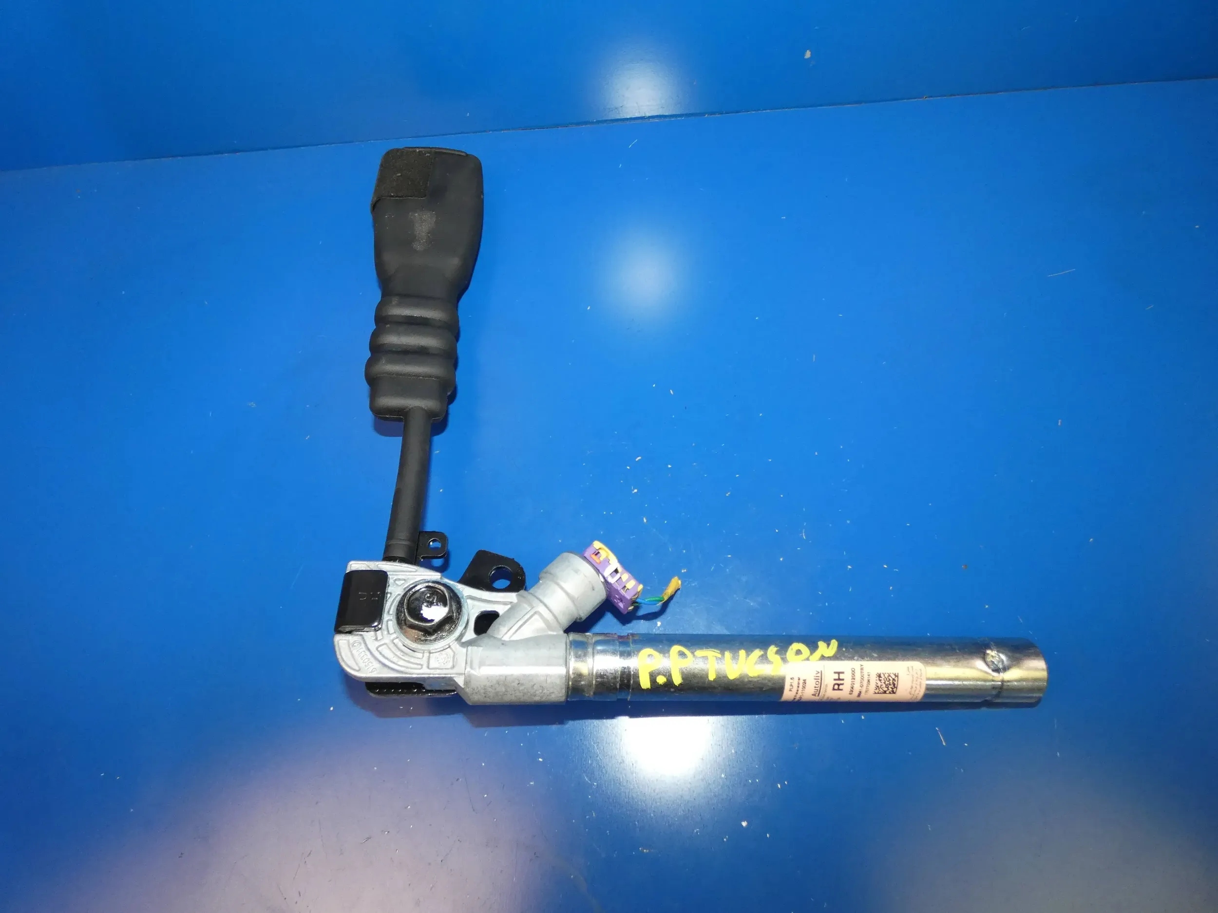 Hyundai Tucson III adjuster supports safety NABOJ right front