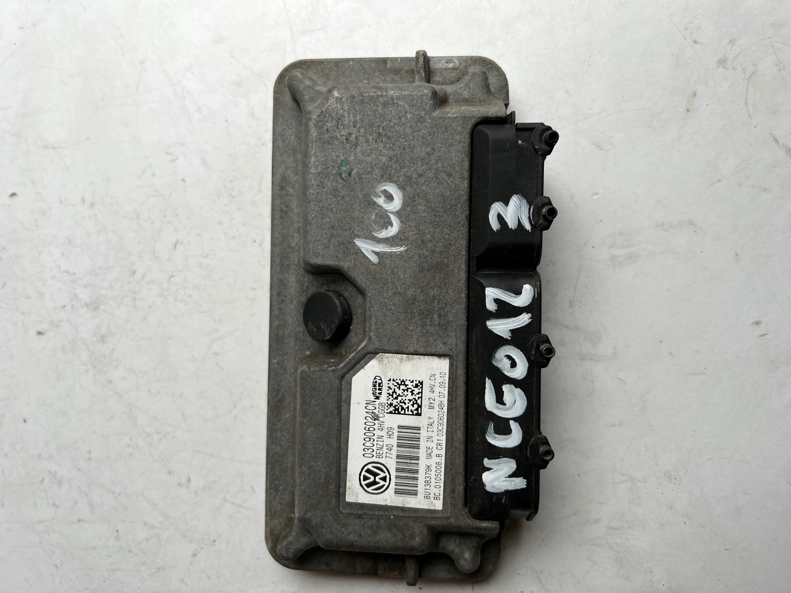 VW SEAT ECU 03C906024CN 03C906024BH Computer
