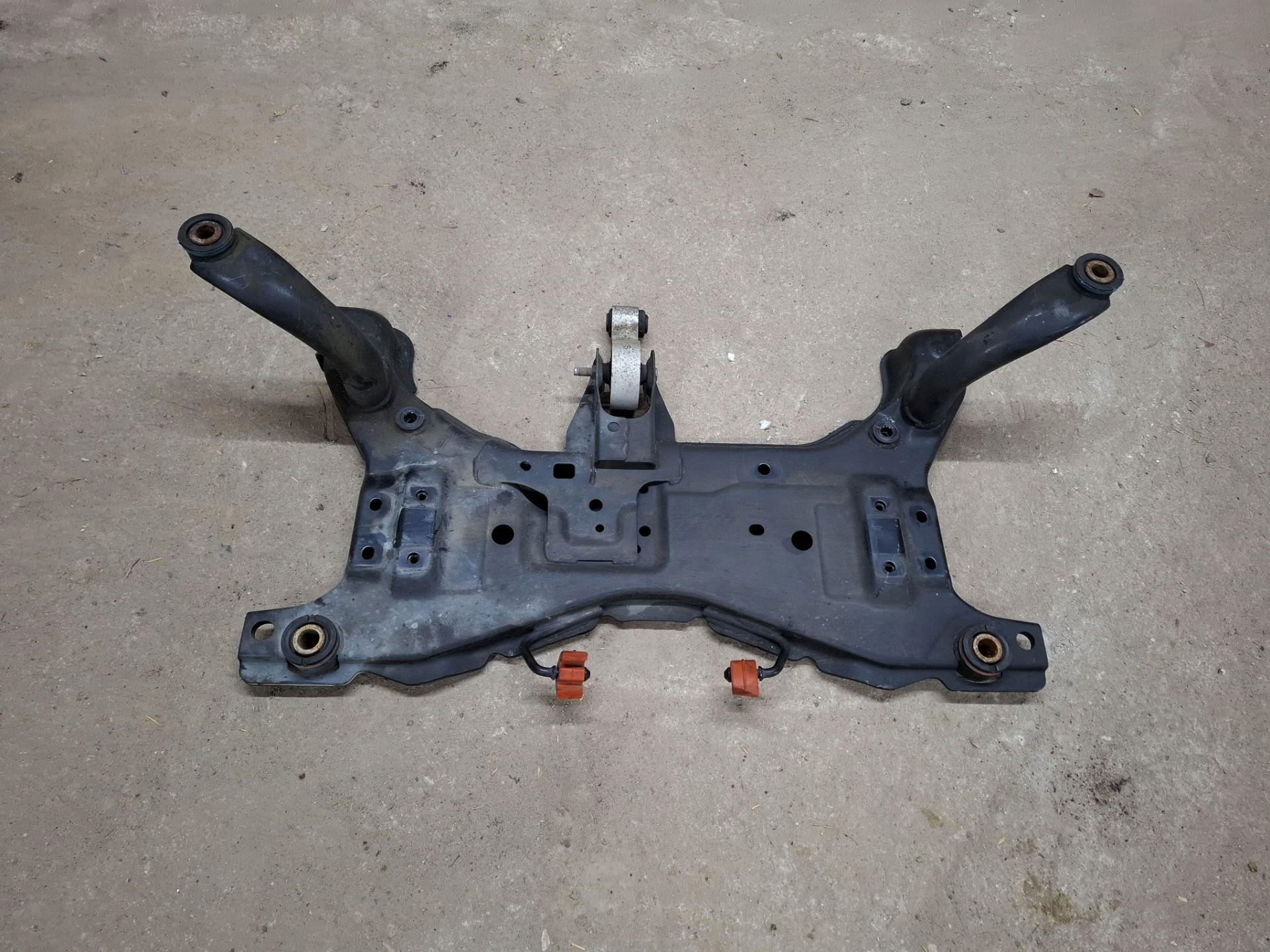 axle beam suspension beam front Mazda 5 2 2011