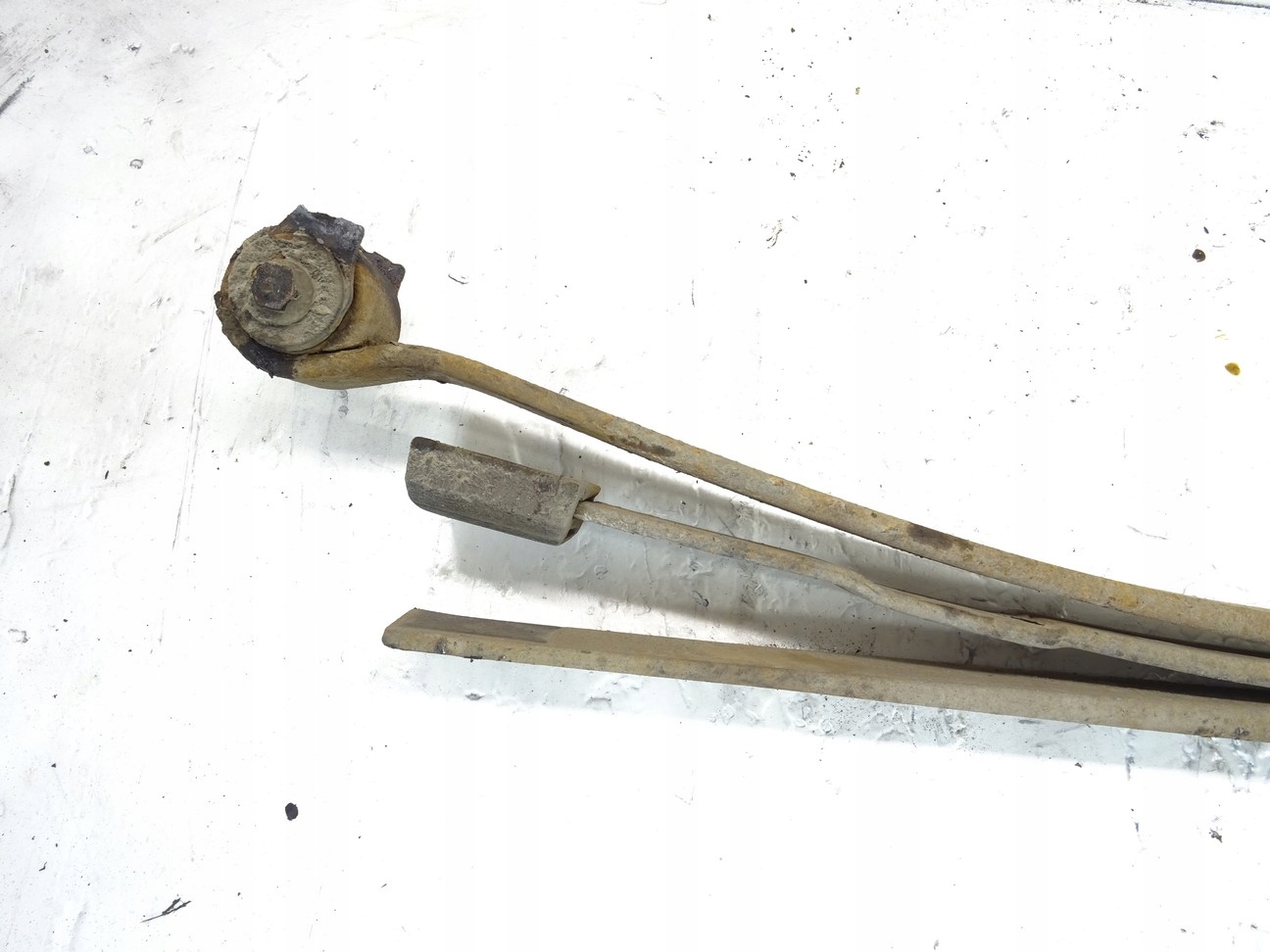 ПРУЖИНА ЗАДНЯ ЗАДНЯ FORD TRANSIT 00-06