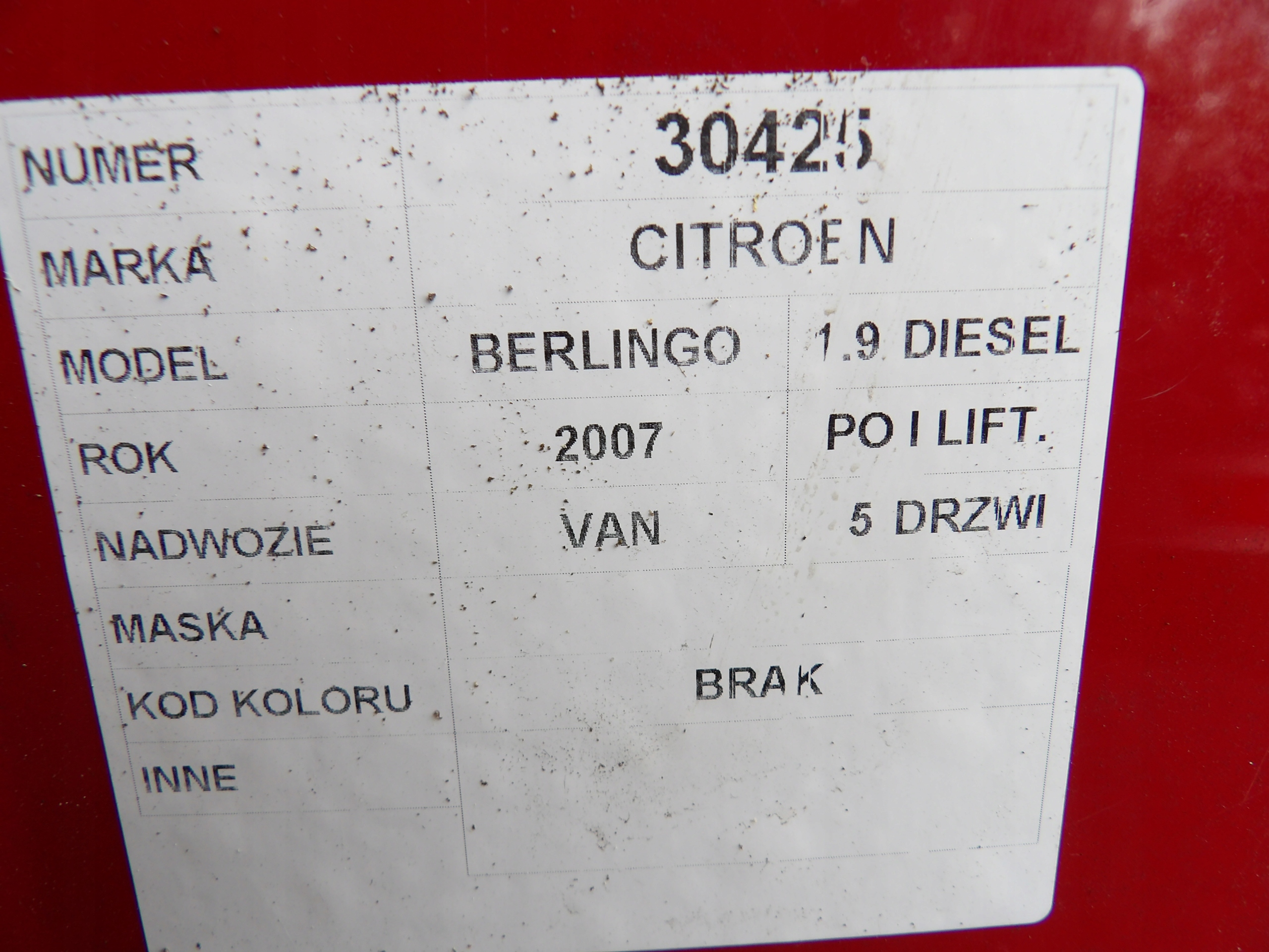 Citroen Berlingo e cofano