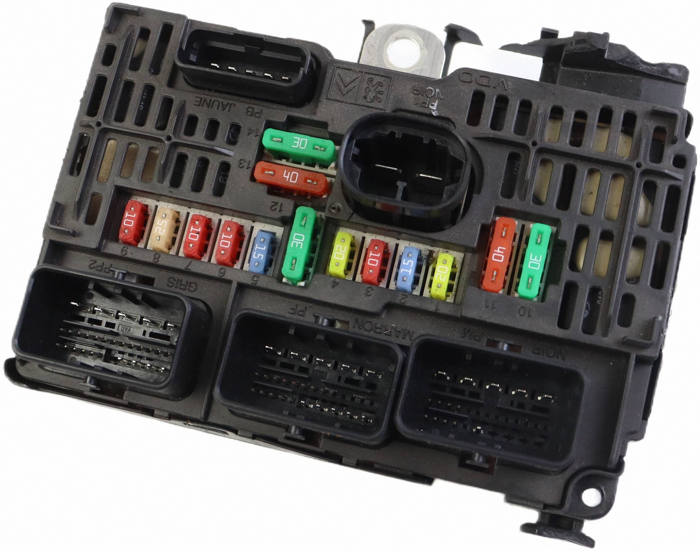 CITROEN PEUGEOT module compartment control unit BSM S118983004Q