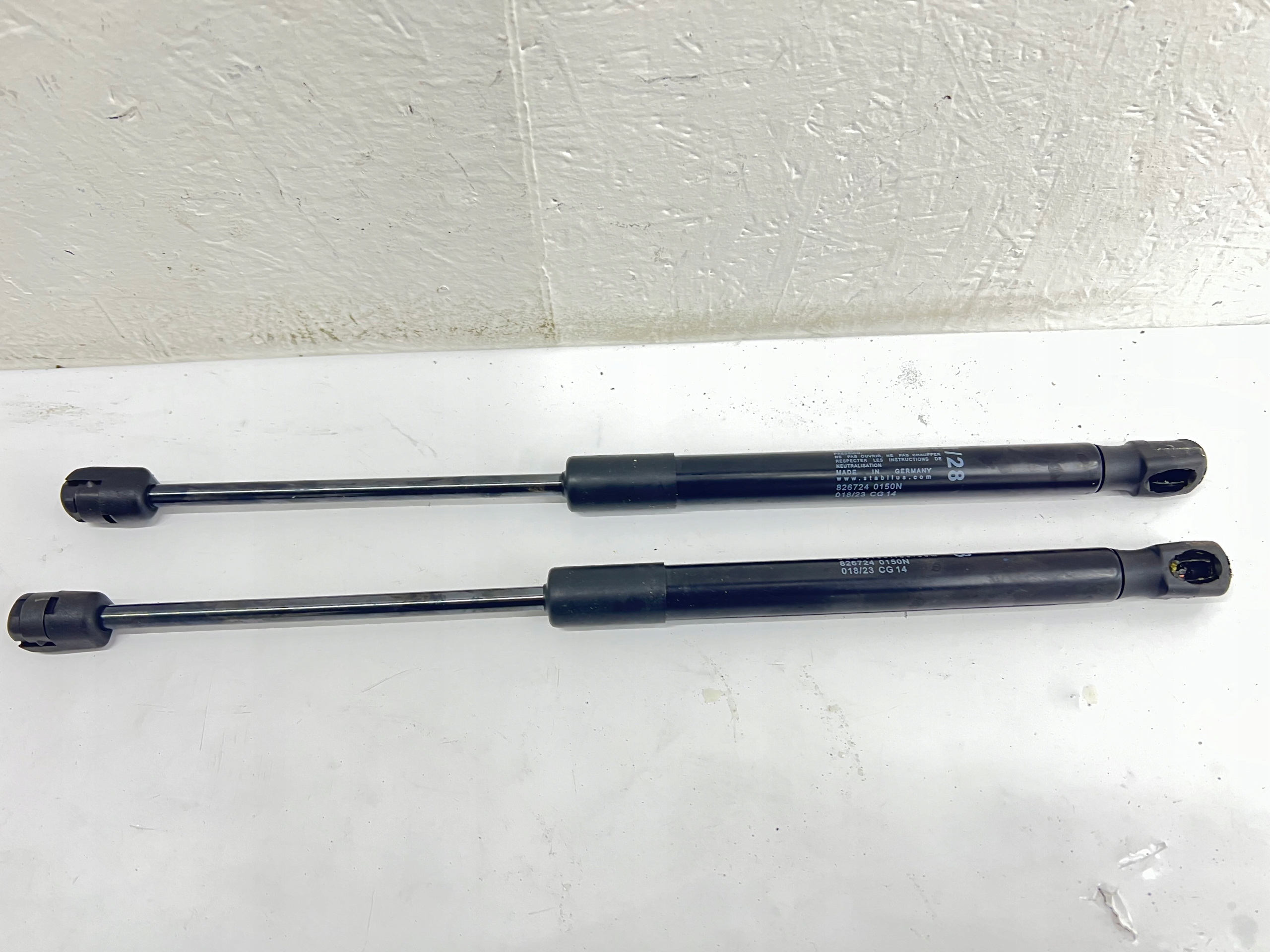 2x damper telescope bonnets front do BMW 2 F45