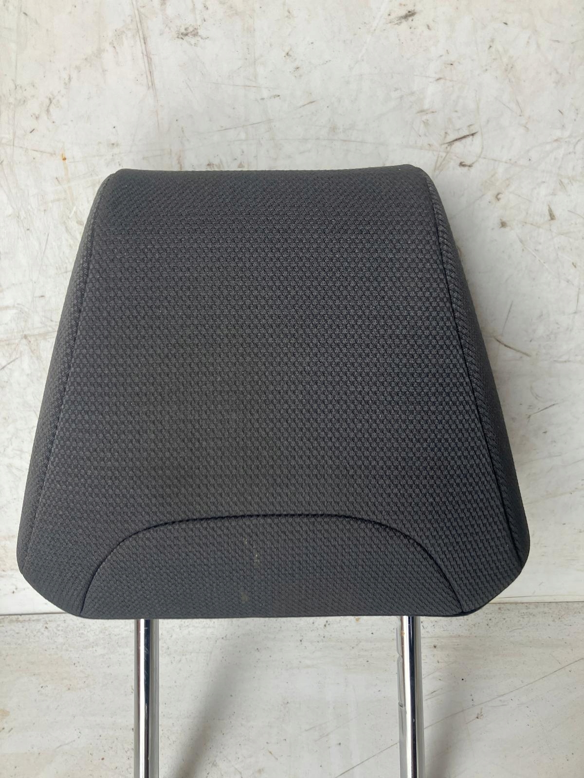 rest seat #915 TOYOTA RAV4 V right left front