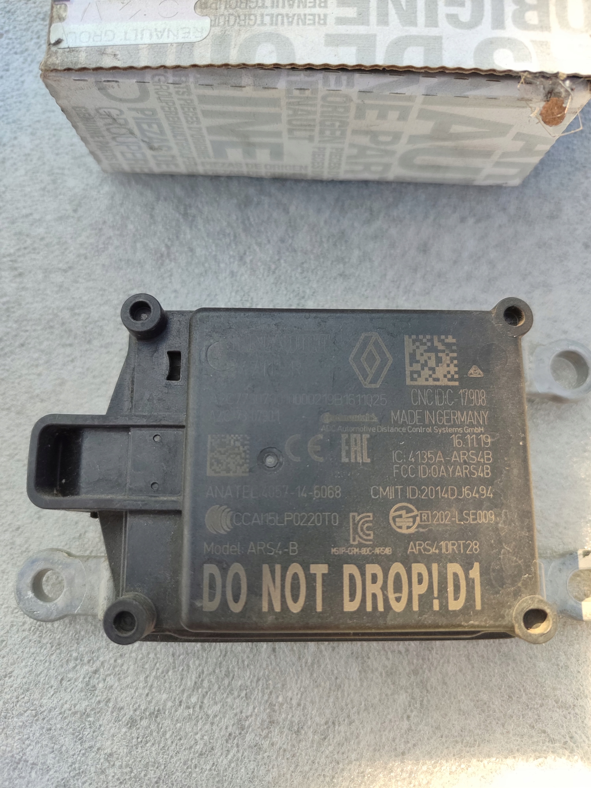 CAPTUR II CLIO V 284471113R