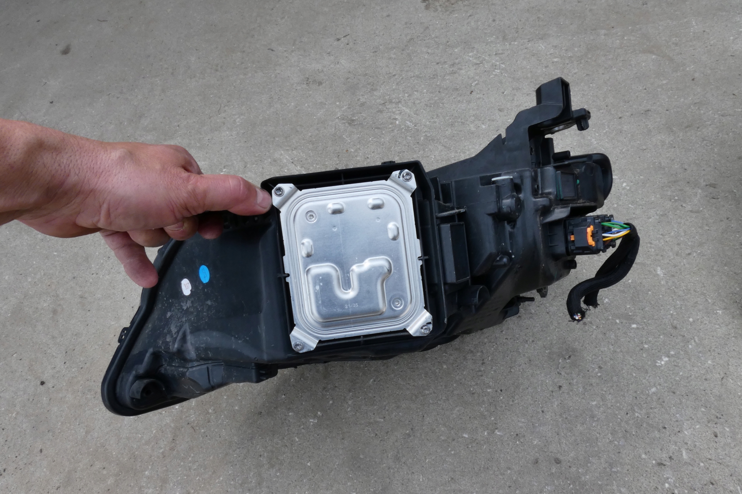 PEUGEOT 408 complete front bumper bonnet lights EVH
