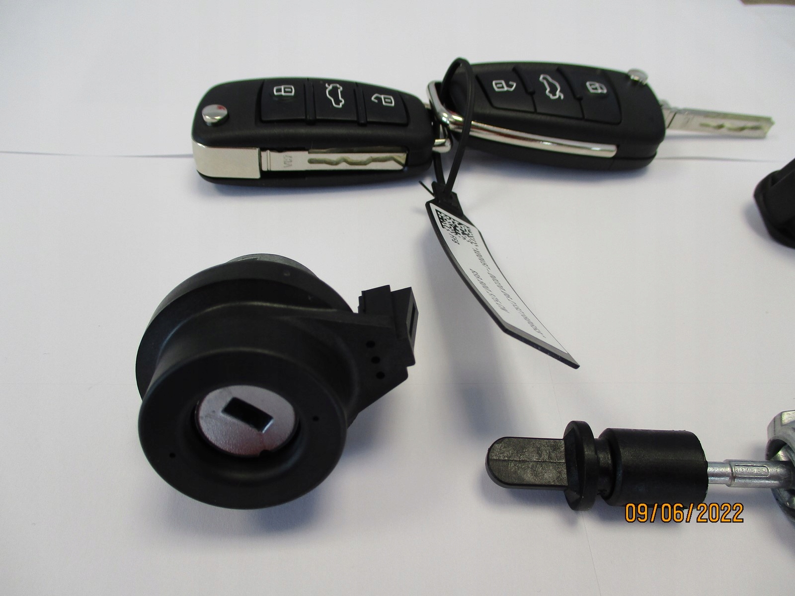 key ignition lock cylinder AUDI Q2 81A 81A837220AB