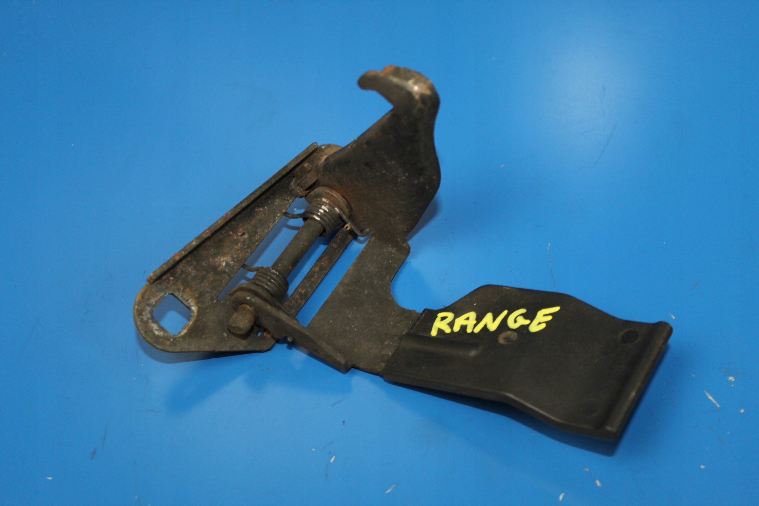 Range Rover SPORT L320 болт замок ручка капота