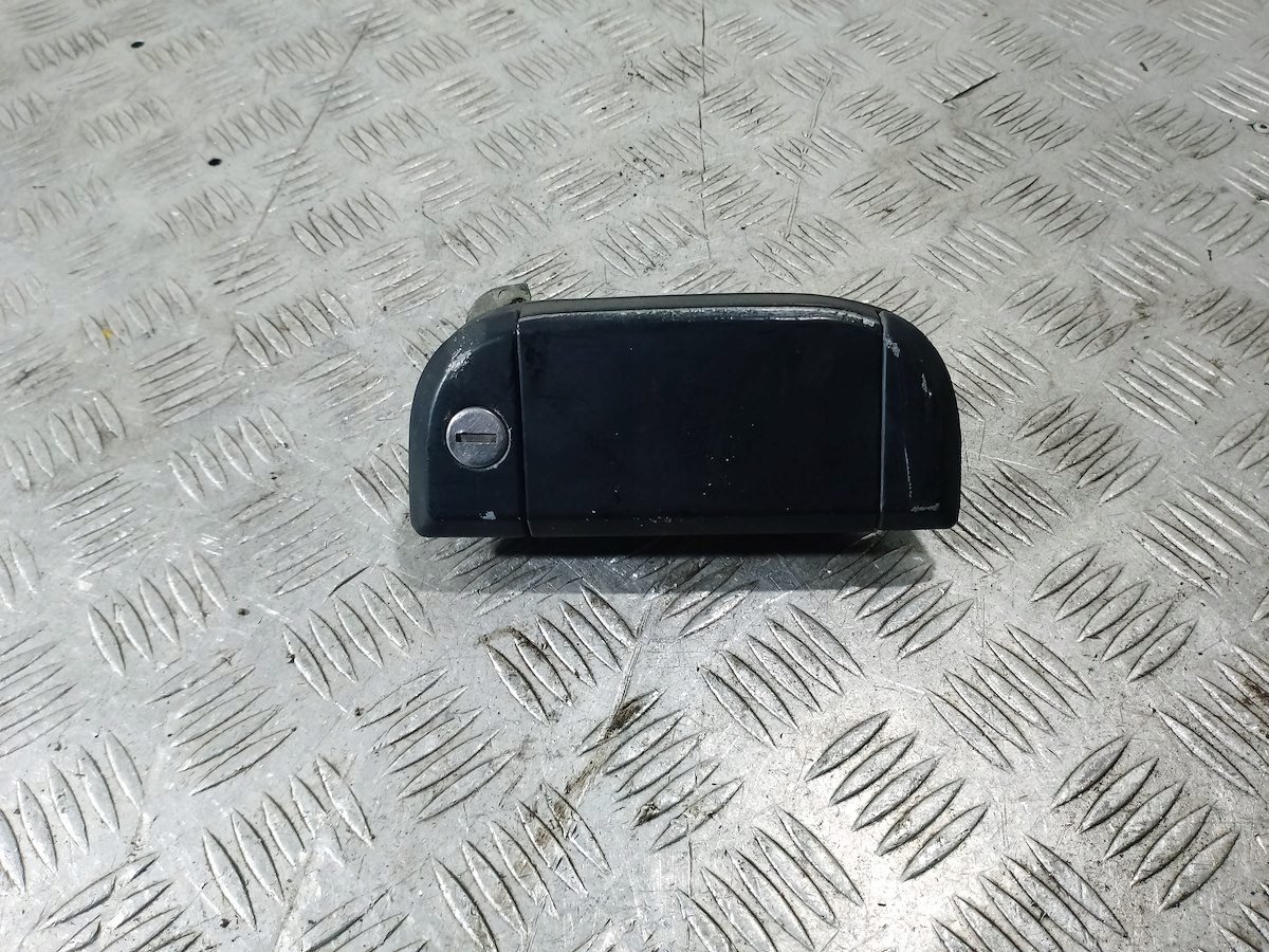 KLAMKA ZEWNĘTRZNA PRAWA PRZÓD VW TRANSPORTER T4 701837210