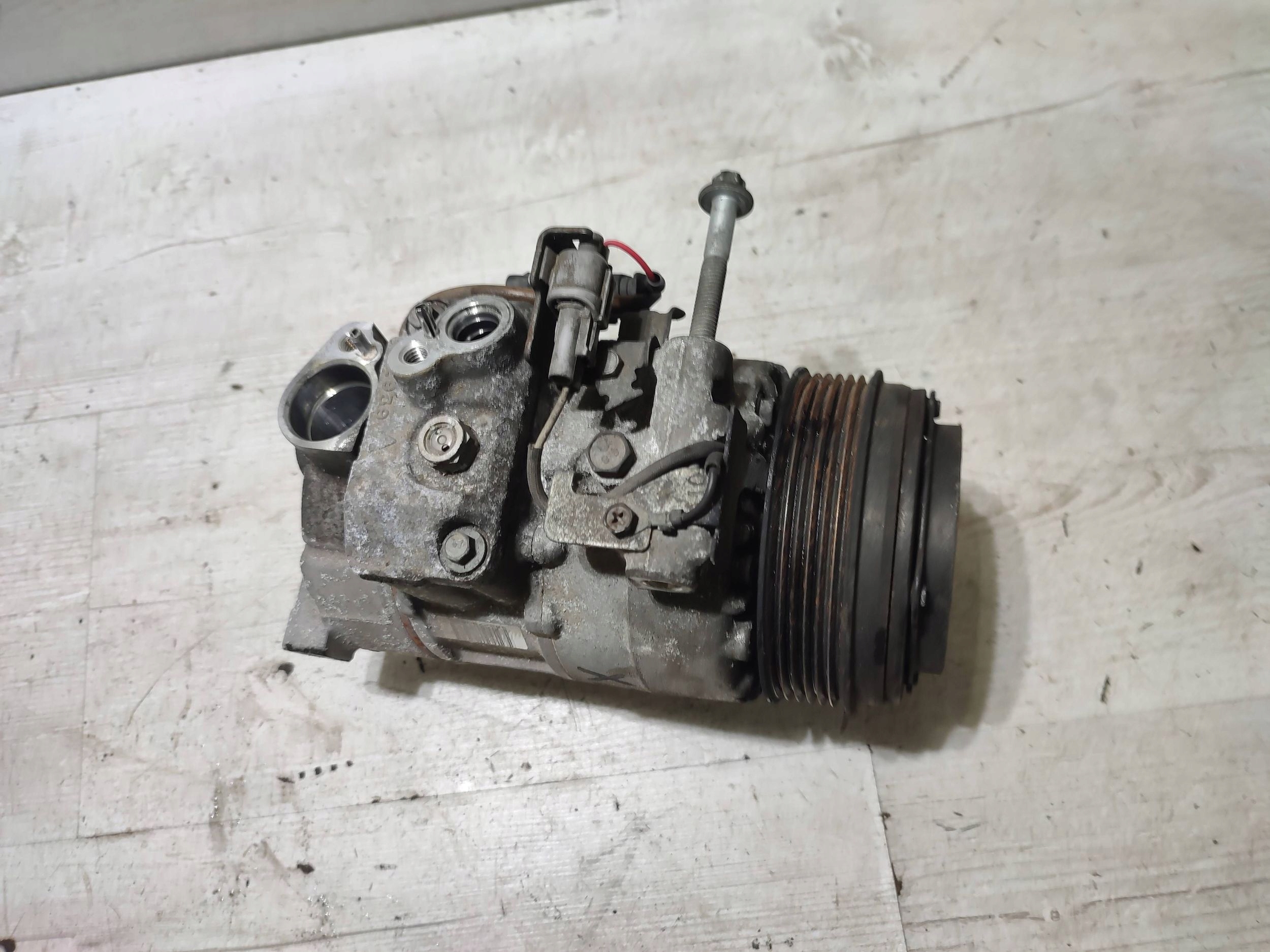 Mercedes-Benz GLK (X204) 2013 compressor; / compressor of the air conditioning A/C