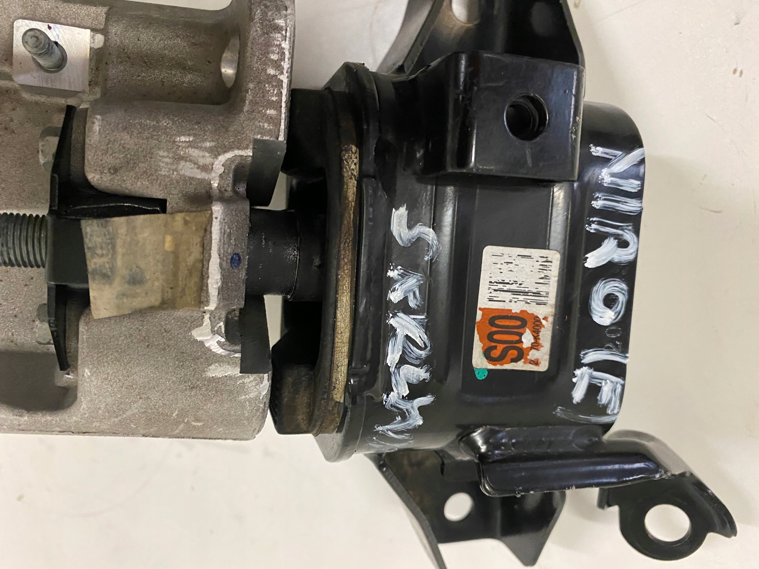 holder engine mount gearboxes KIA NIRO EV 16-22