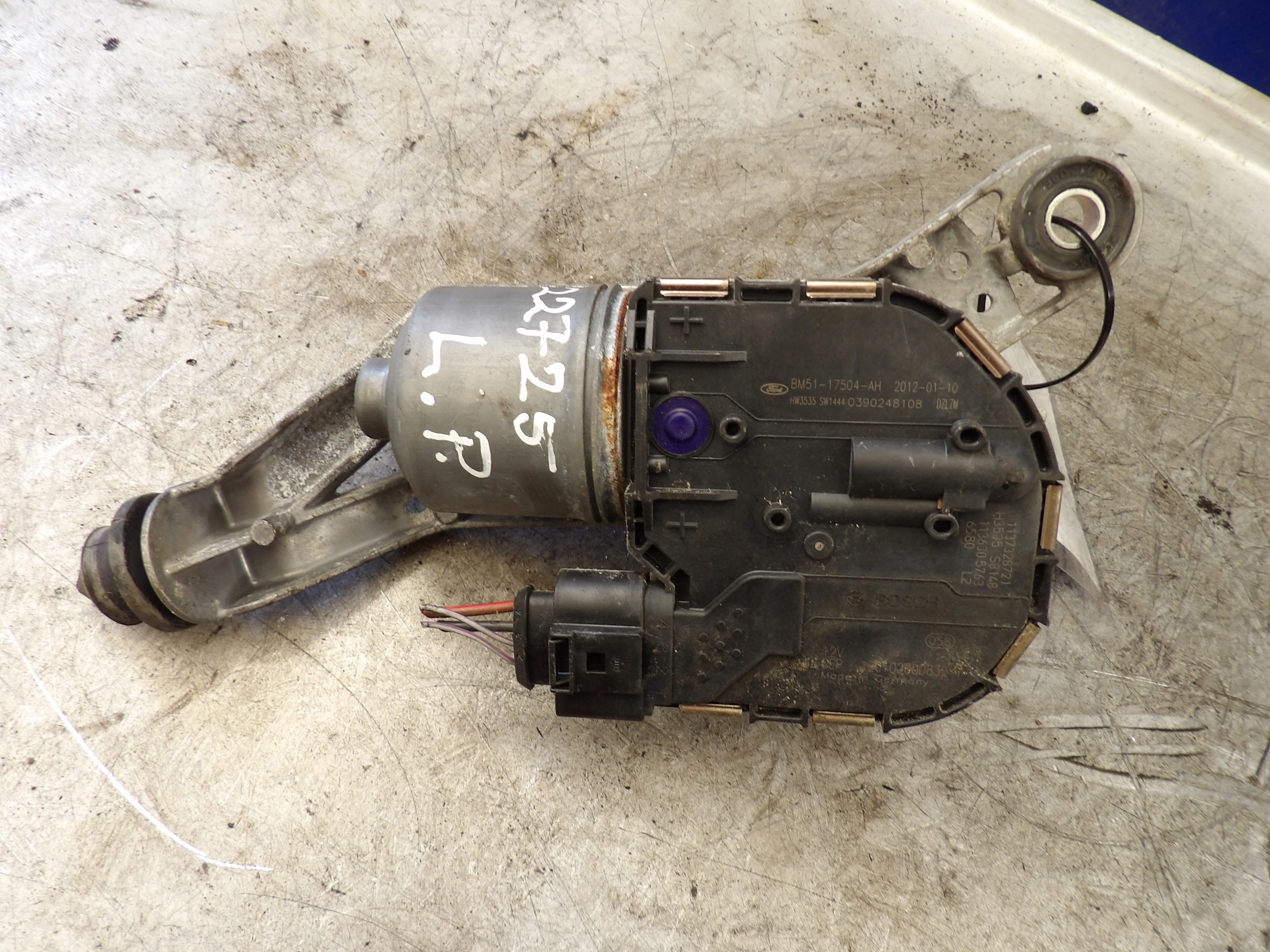 Ford Focus MK3 mini motor of wipers front left