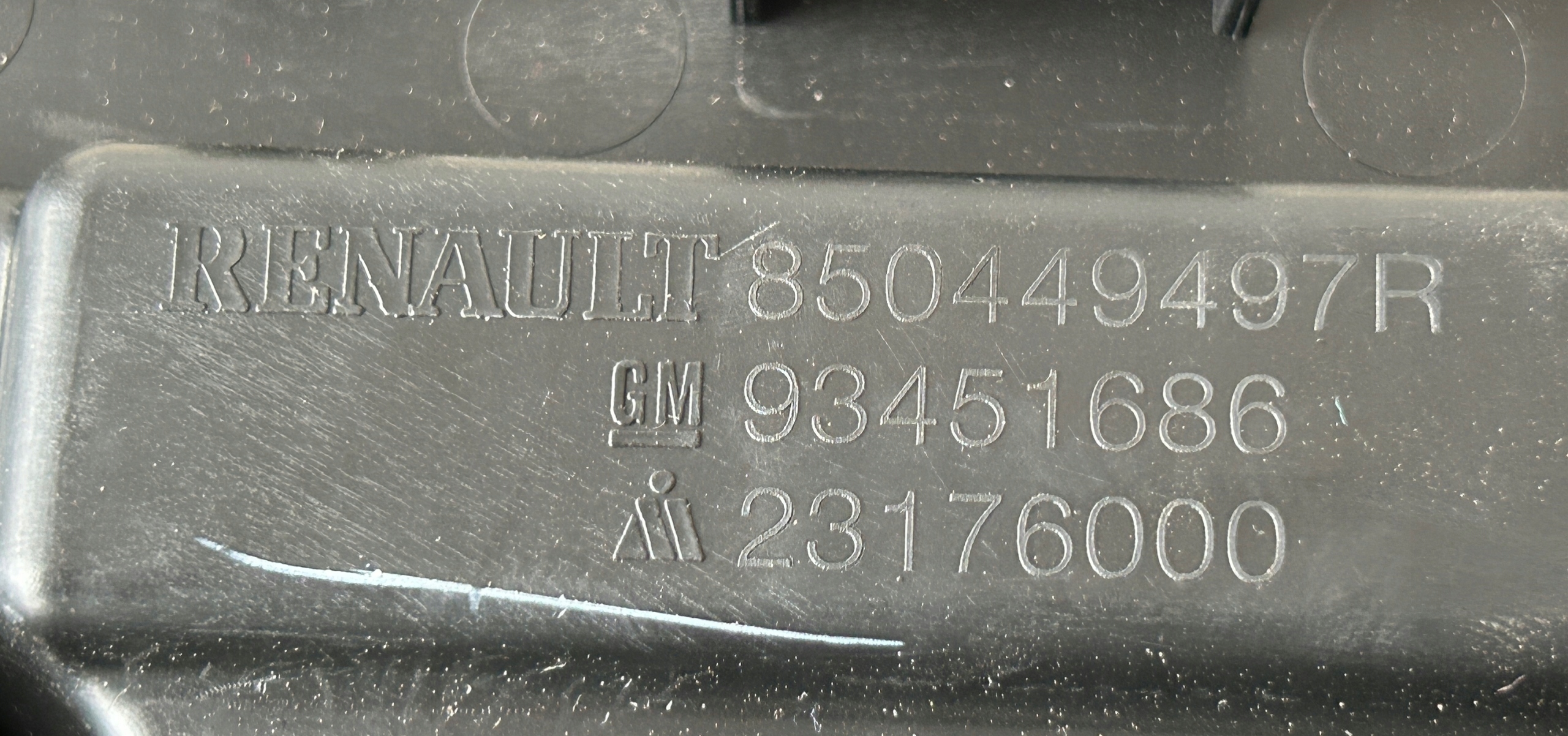 bumper bracket right rear part VIVARO B NV300 TRAFIC III