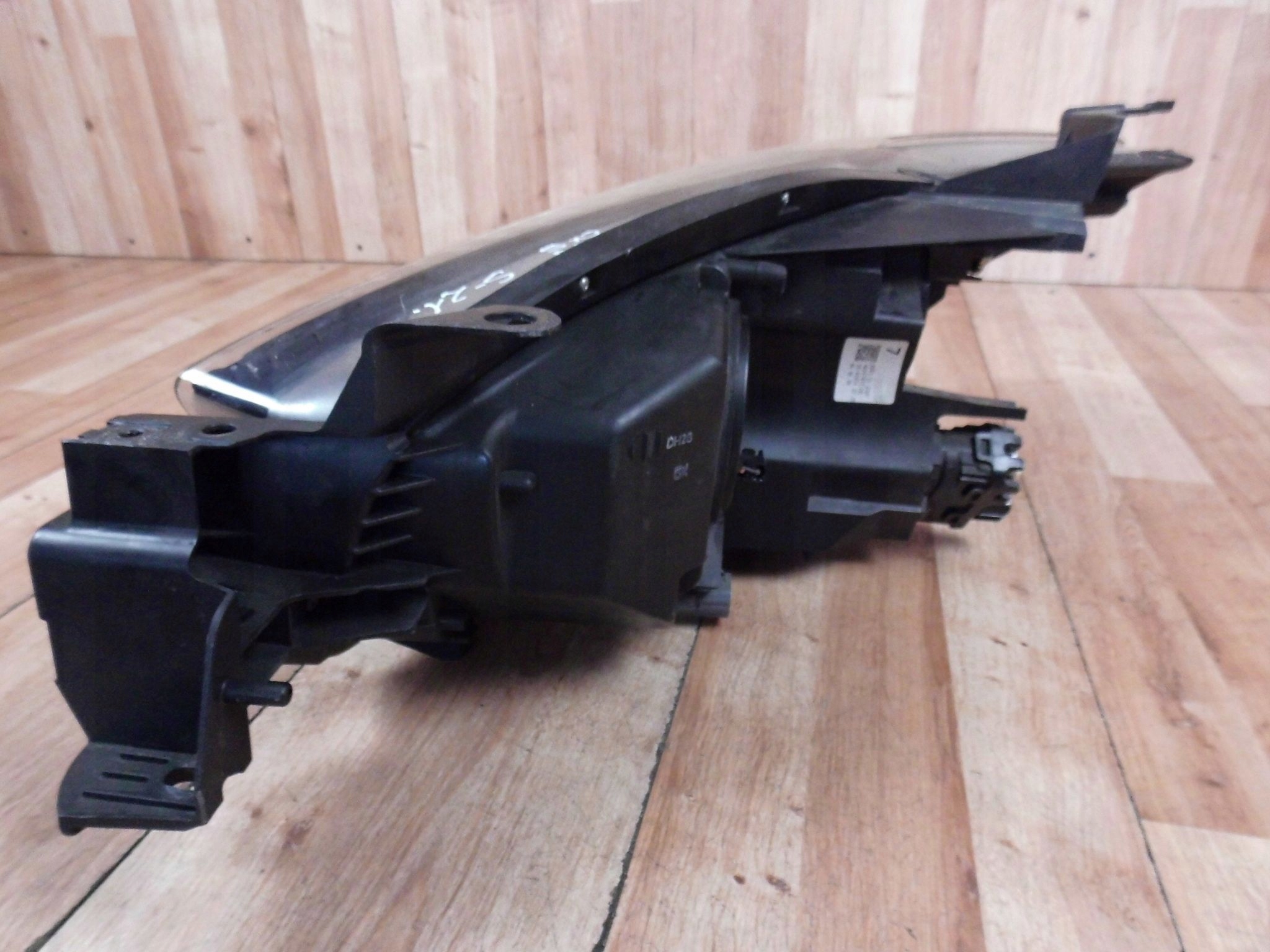 Mazda CX5 and 2012-2015 light right front front KD5351030F