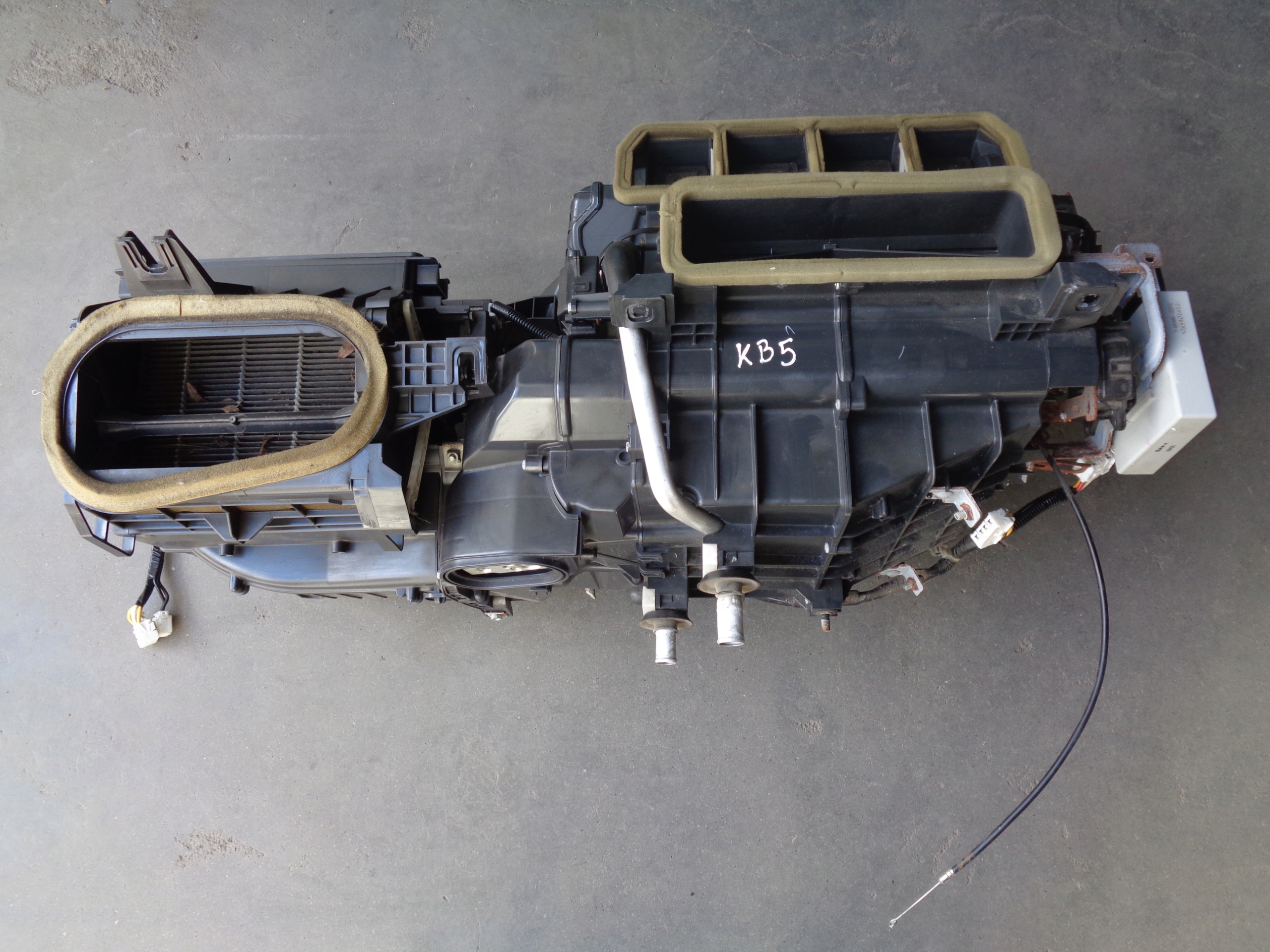 tOPENÍ ohřívač HONDA LEGEND KB1 LIFT KB2