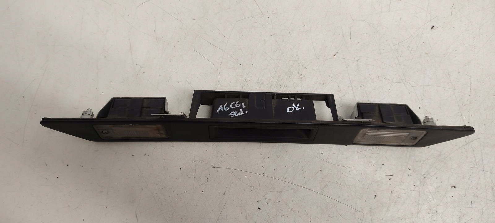 cap moulding mikrostyk bonnet Audi A6 C6 3,0 TDI