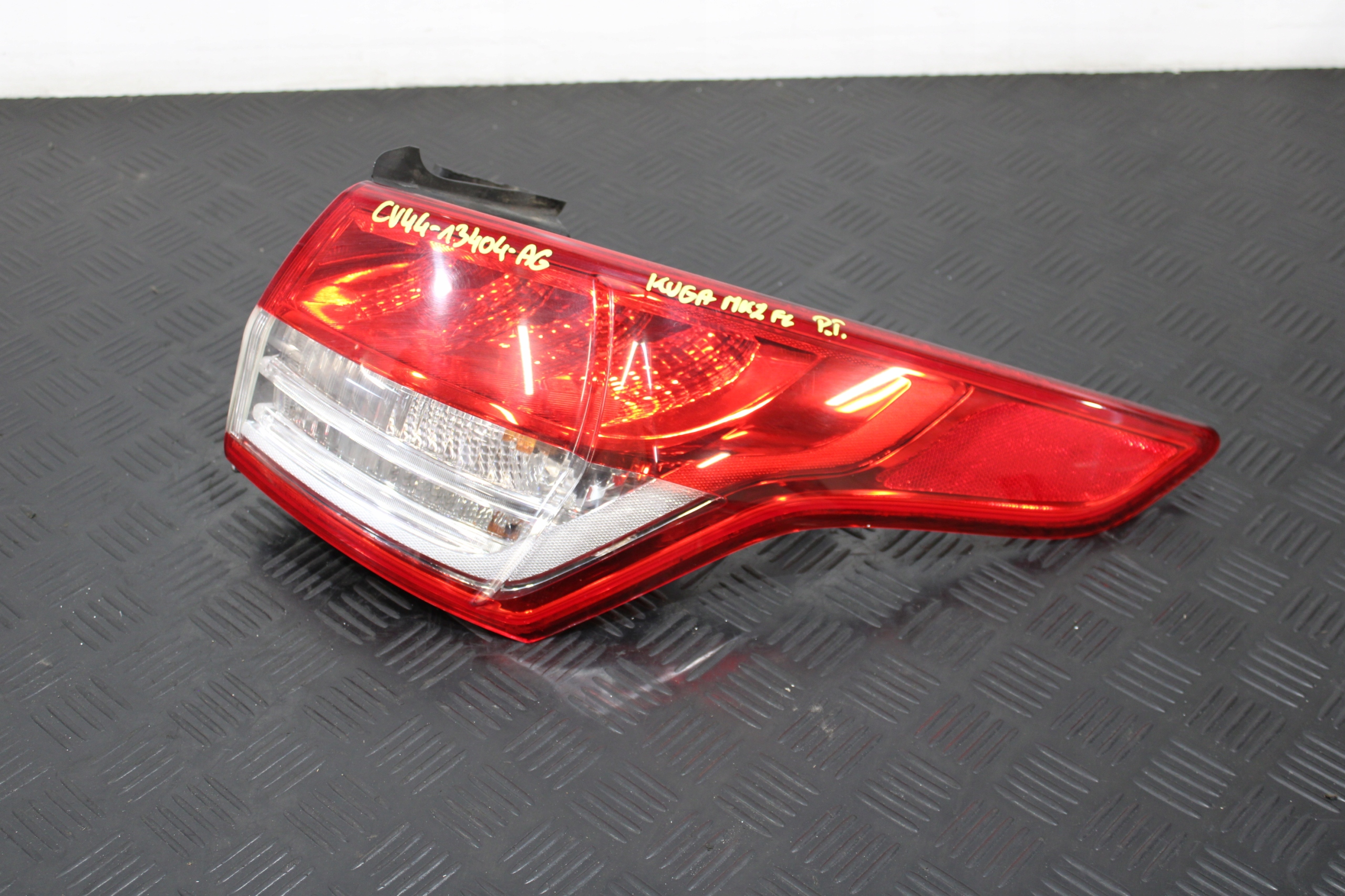 light right rear part CV44-13404-BH FORD KUGA MK2