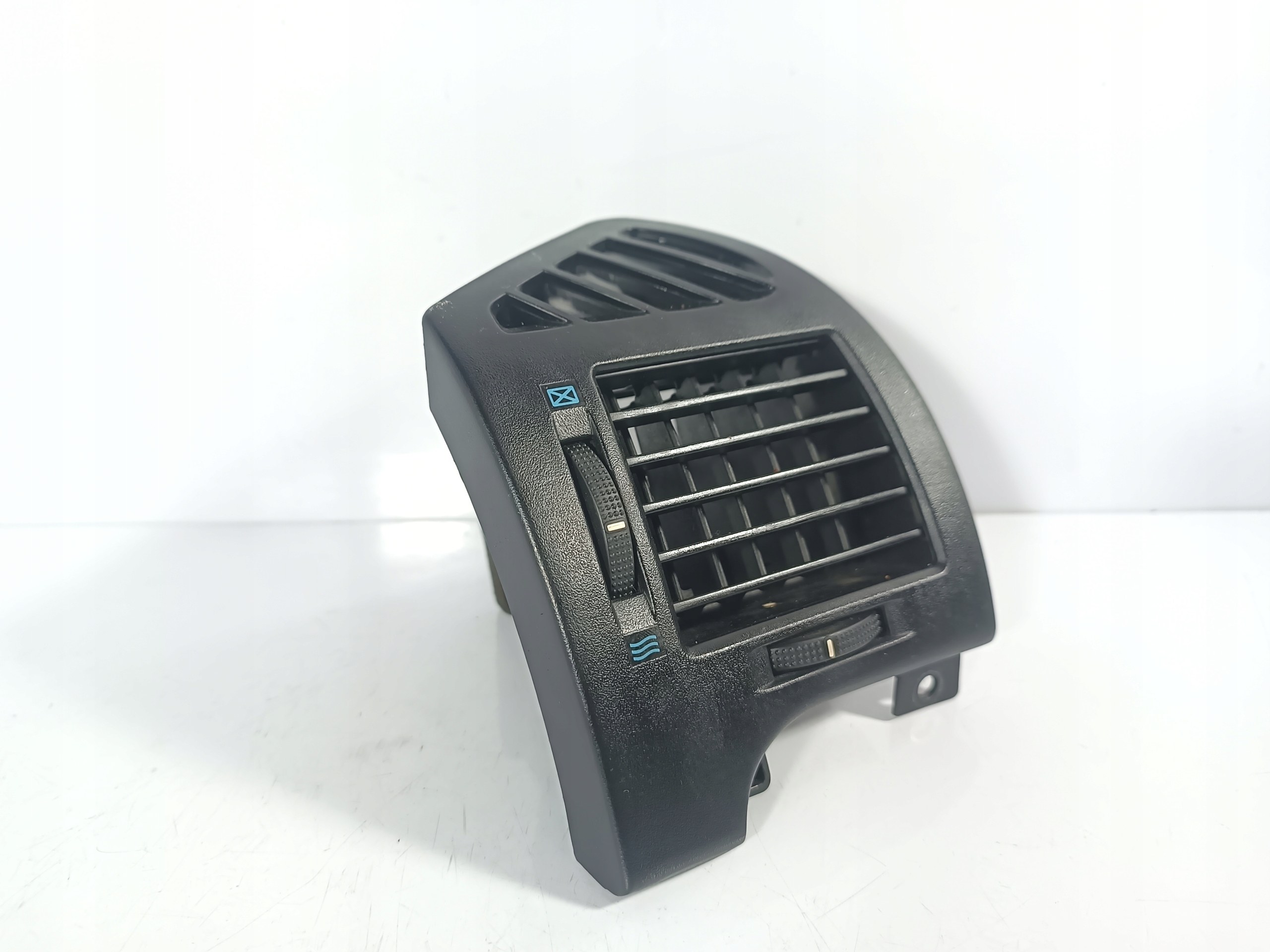 Hyundai Sonata V 5 grid air conditioning devices air left driver´s