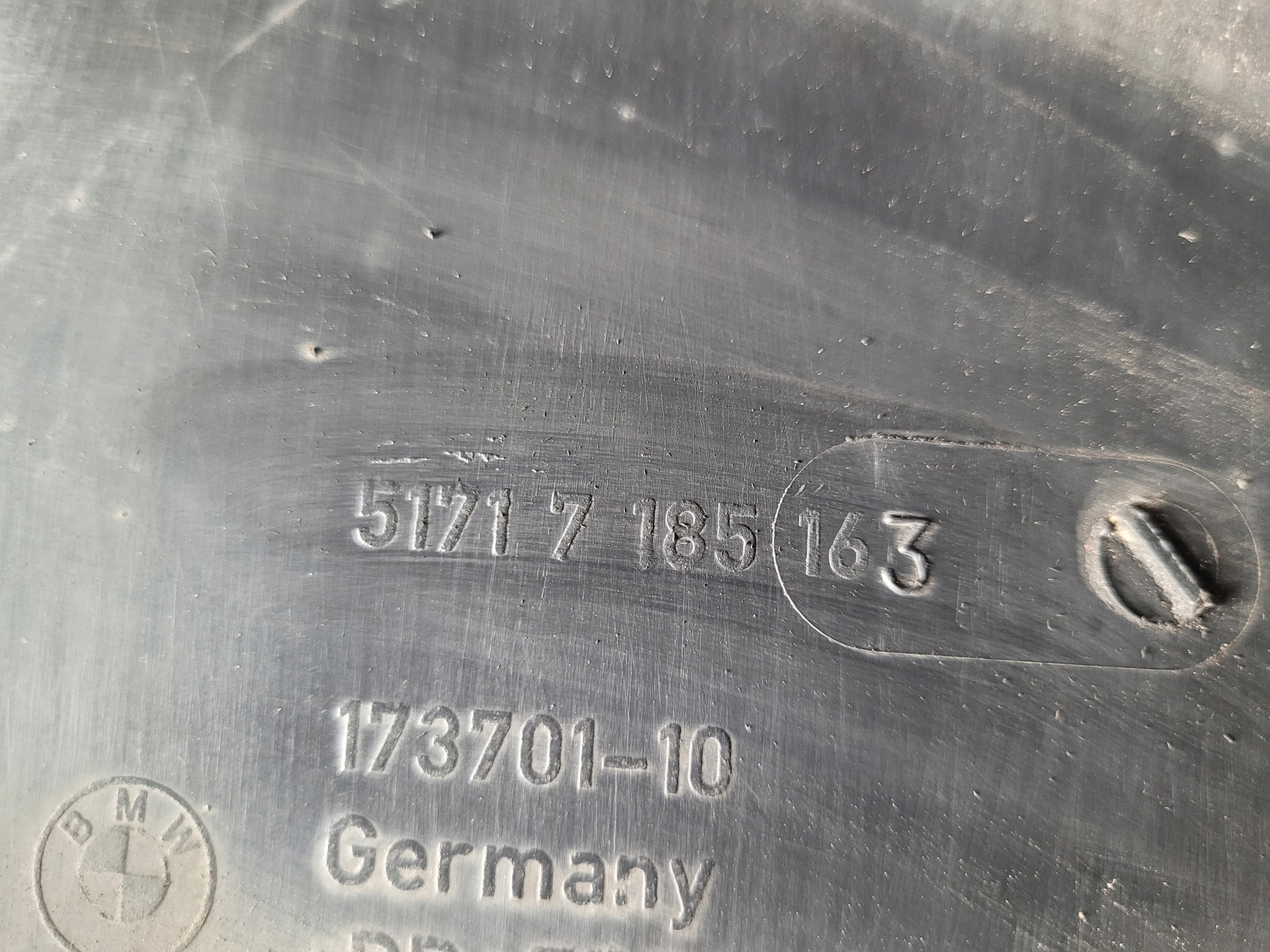 mudguard front front left right BMW 7 F01 F02
