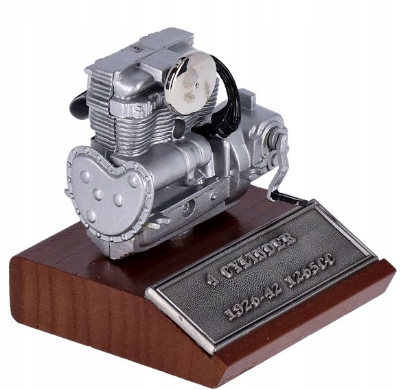 Sada Model motora Indian 4 Cyl. 1265CC 1926-1942 Indian, Ako darček!
