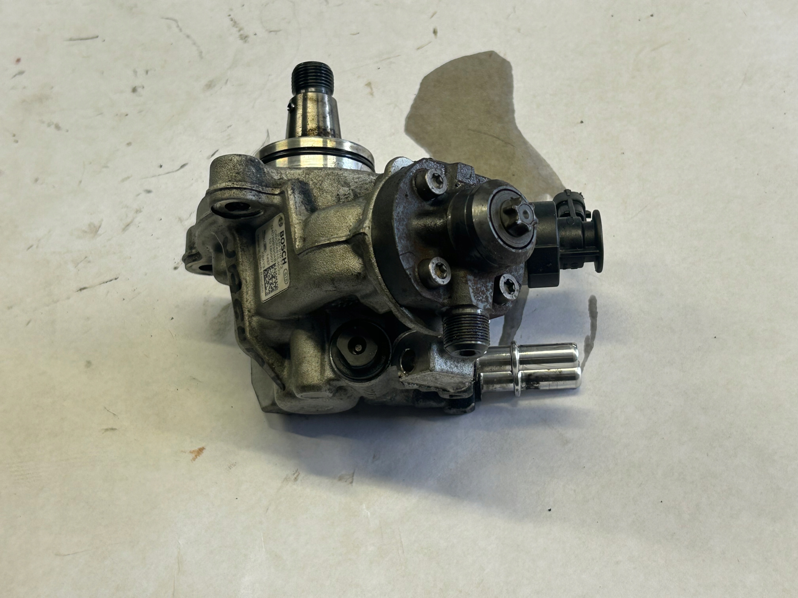 JAGUAR XE 2,0 D LAND ROVER Einspritzpumpe 0445010772
