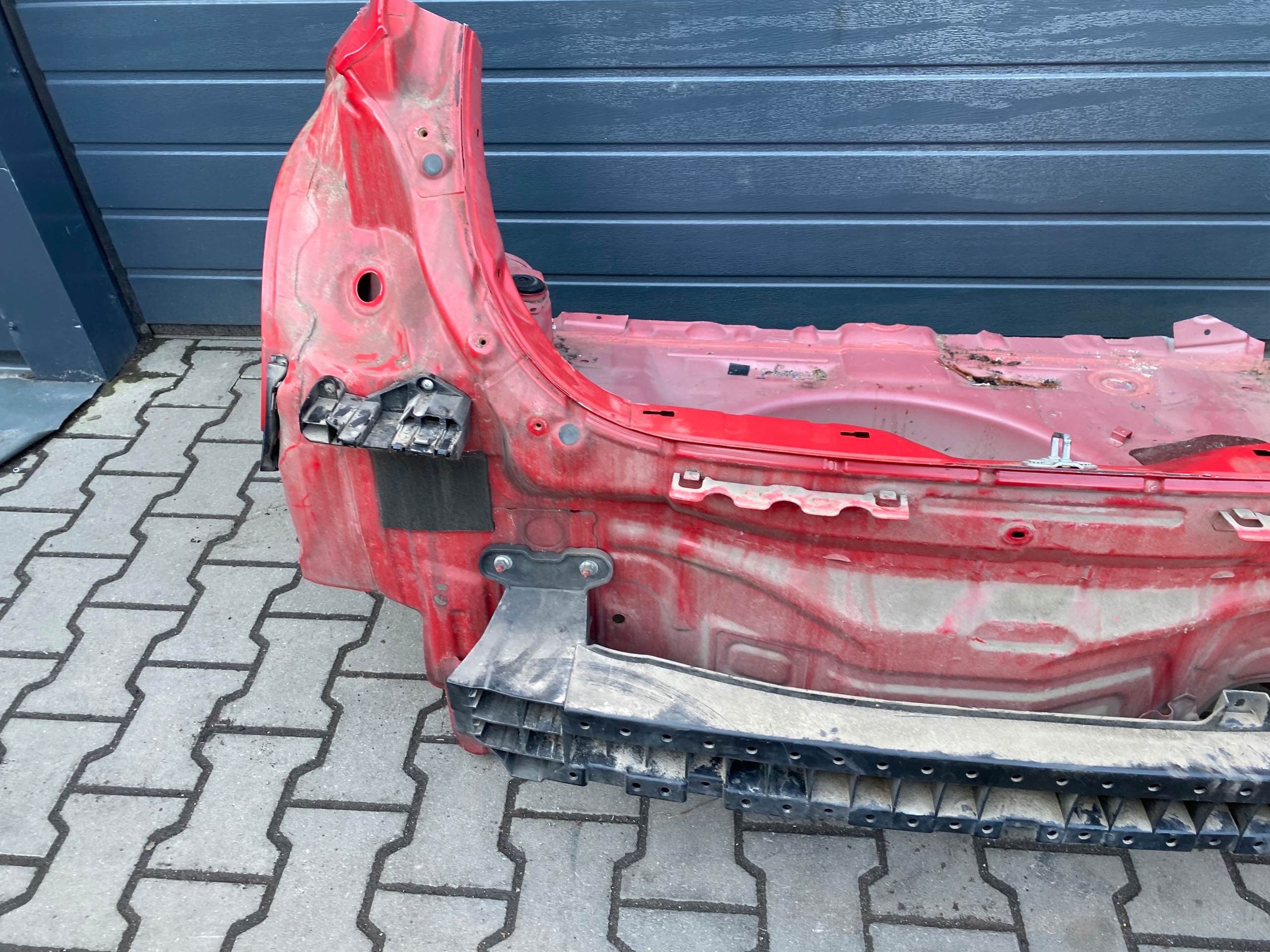 suzuki SWIFT MK7 5D ремень задний