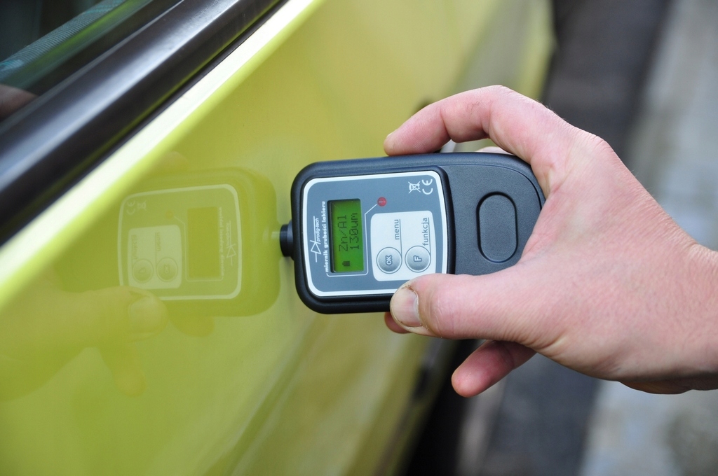 MIERNIK CZUJNIK TESTER GRUBOŚCI LAKIERU GL-2+ PLUS Model GL-2+