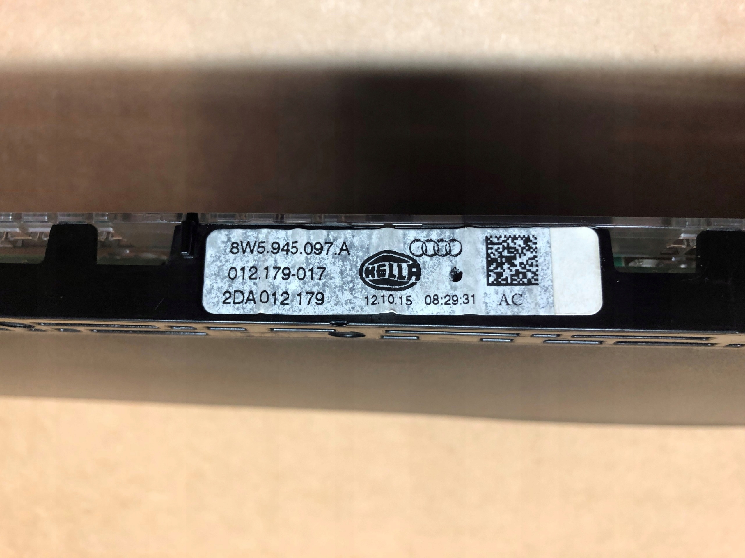 AUDI A4 8W B9 light STOP 8W5945097A