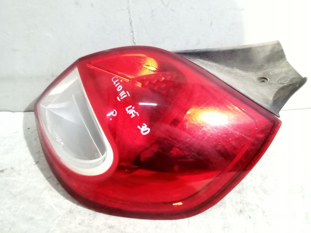 Renault Clio III 3 lift HB light right rear part rear