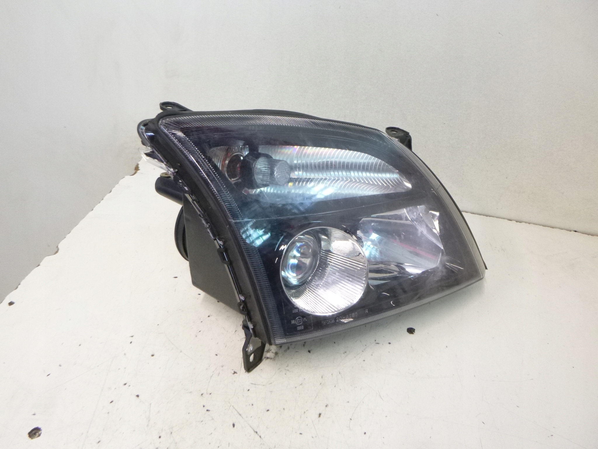 light front Opel Signum / Vectra C 03r. black, Black