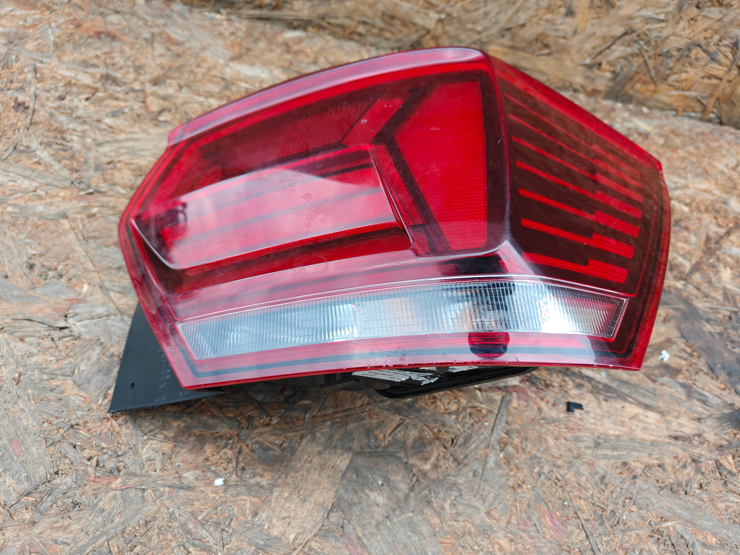 light right rear part rear right VW POLO VI 6 2G 2G0945096B
