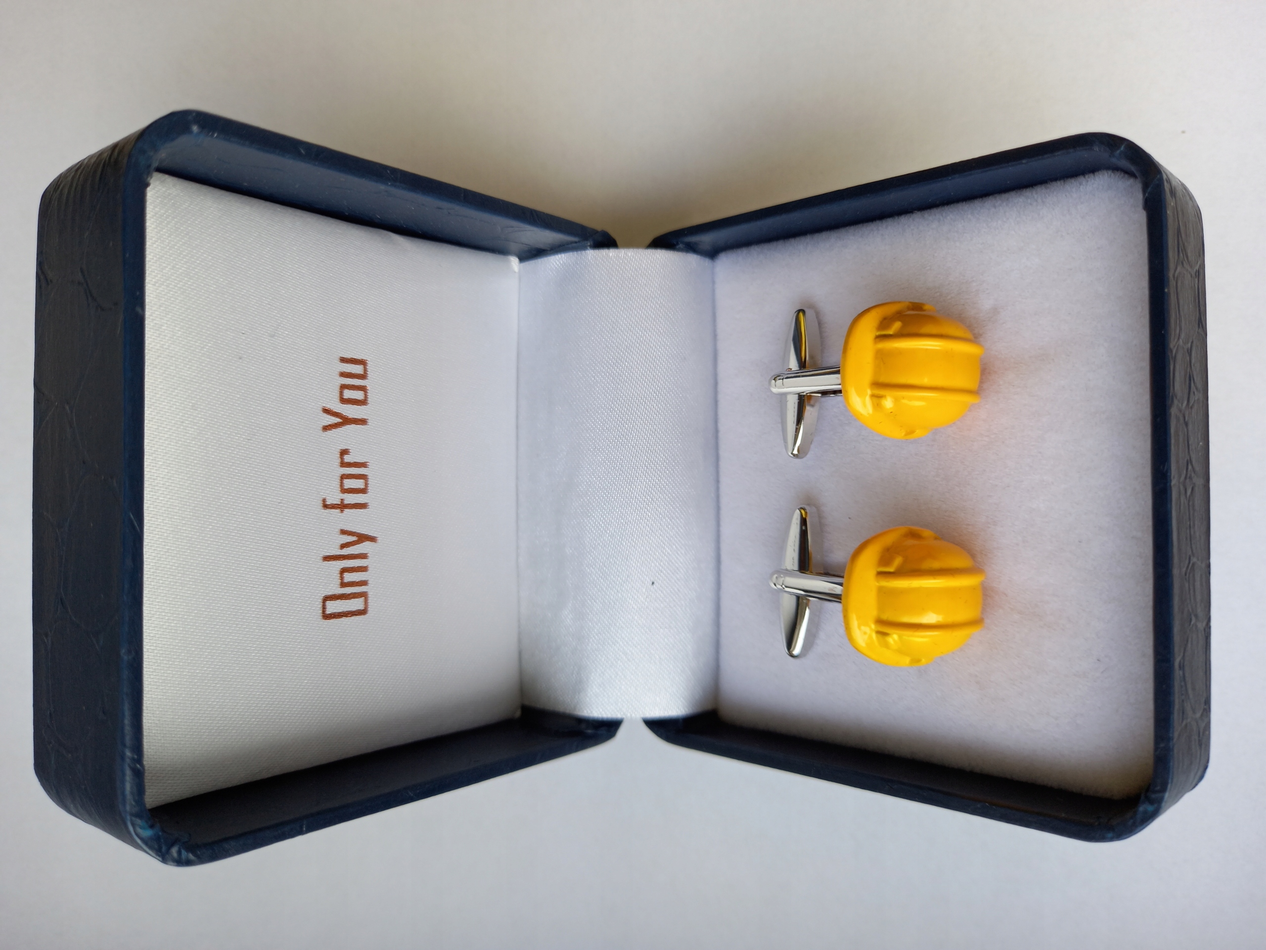 Módní manžetové knoflíčky Exciting Žlutá přilba Bozp