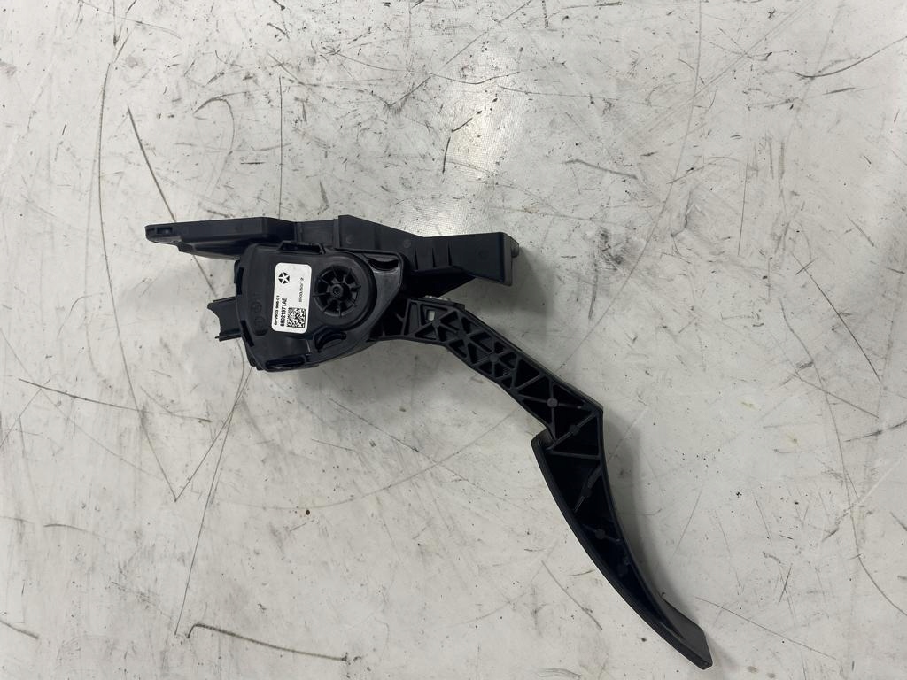 Gaspedal 3.0 CRD EU JEEP GRAND CHEROKEE WK2 68021971AE