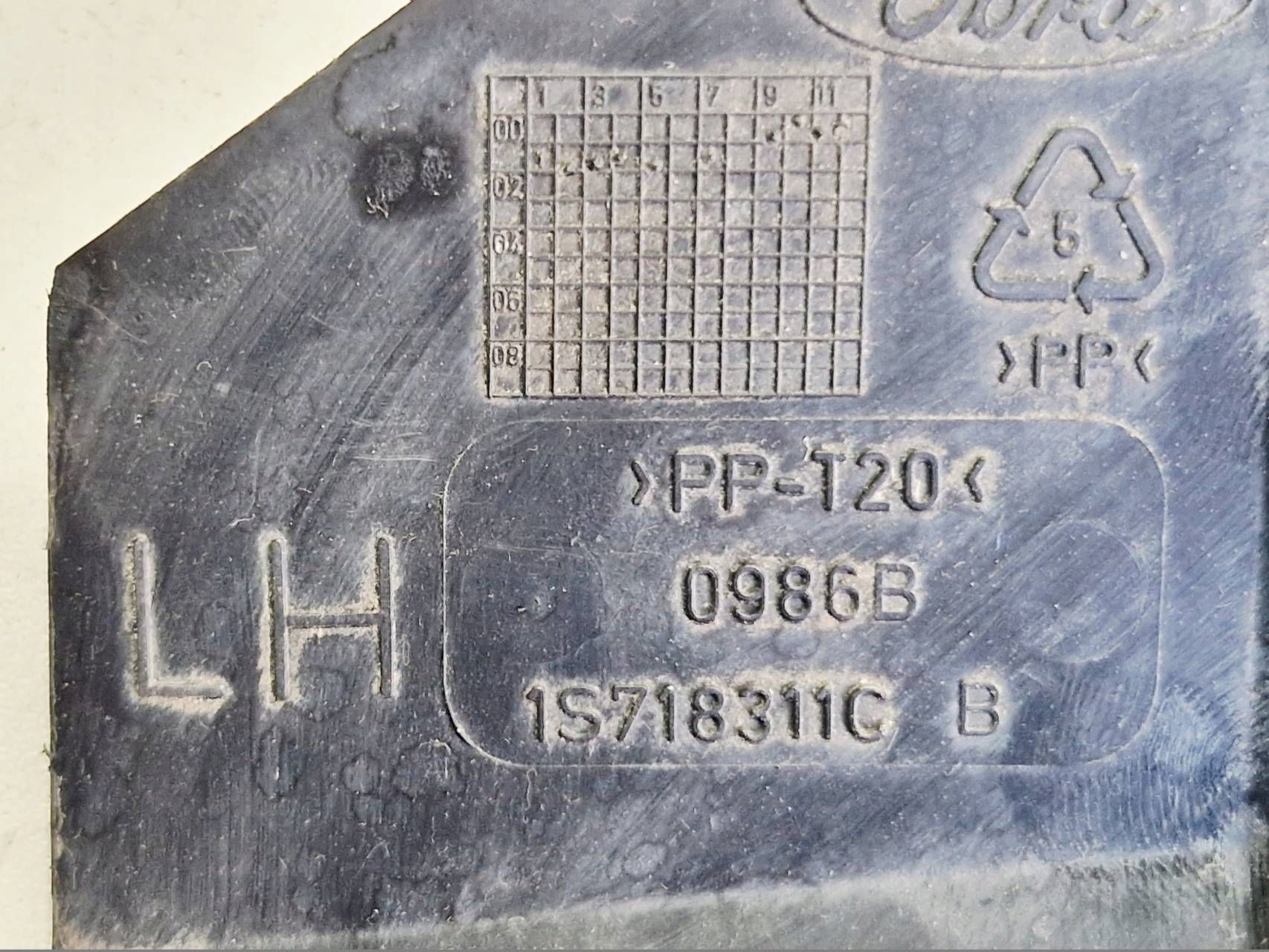 luftansaugkanal Blende Abdeckung Ford Mondeo Mk III 1S718311CB