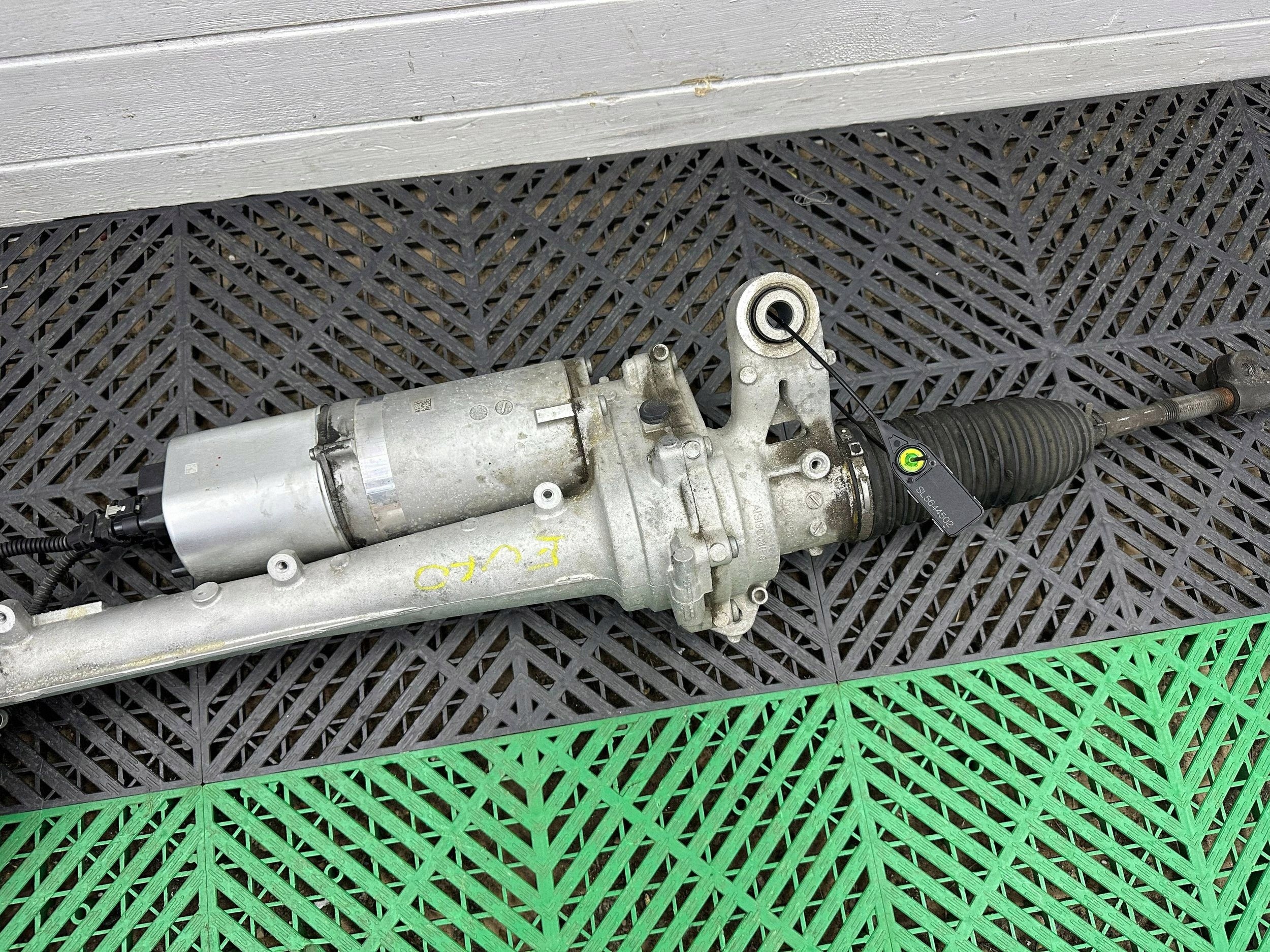Boîter direction BMW 7 G70 TH 5B35874