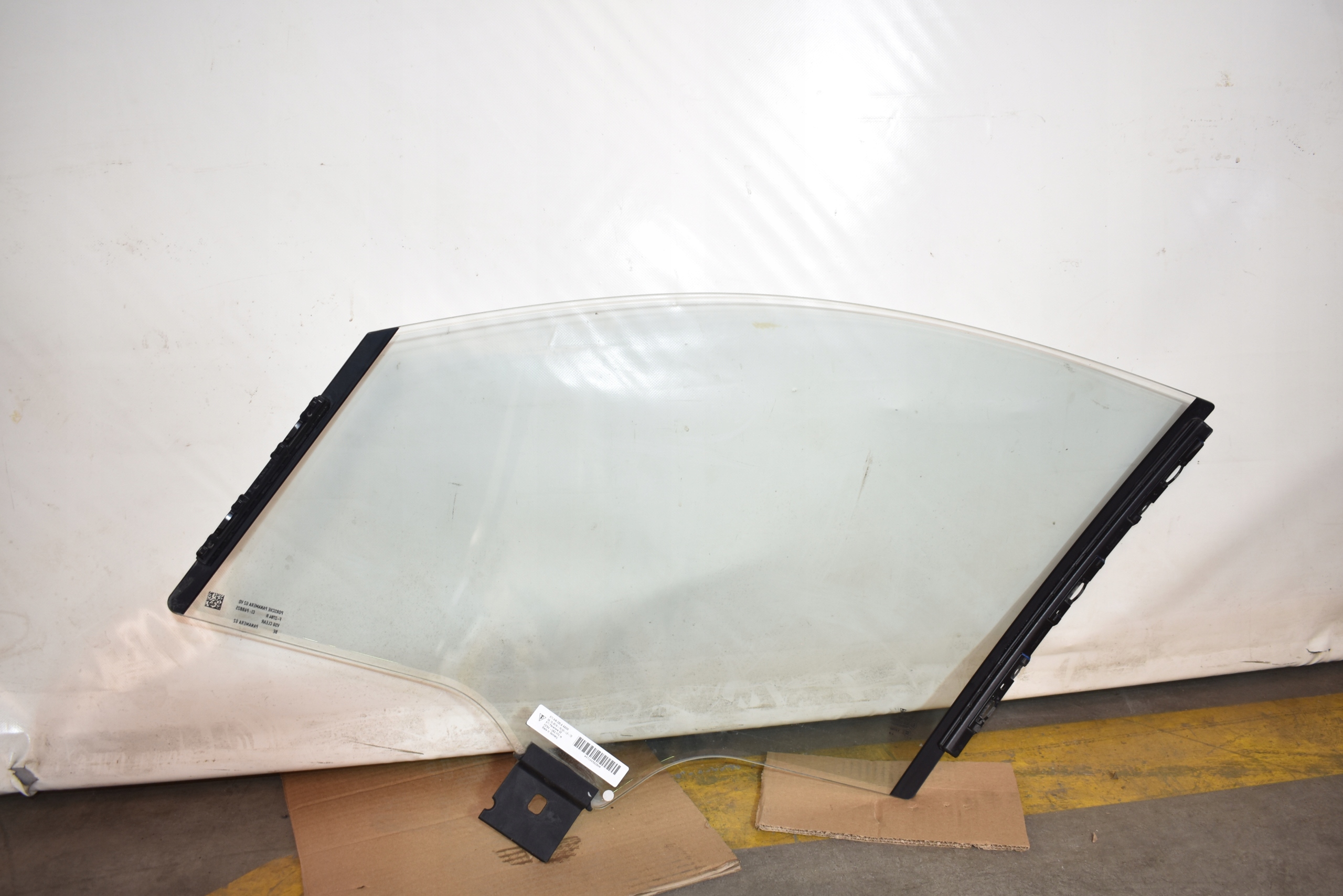IDEALNA window front front right PODWOJNA AS2 16R. PORSCHE PANAMERA 971 1