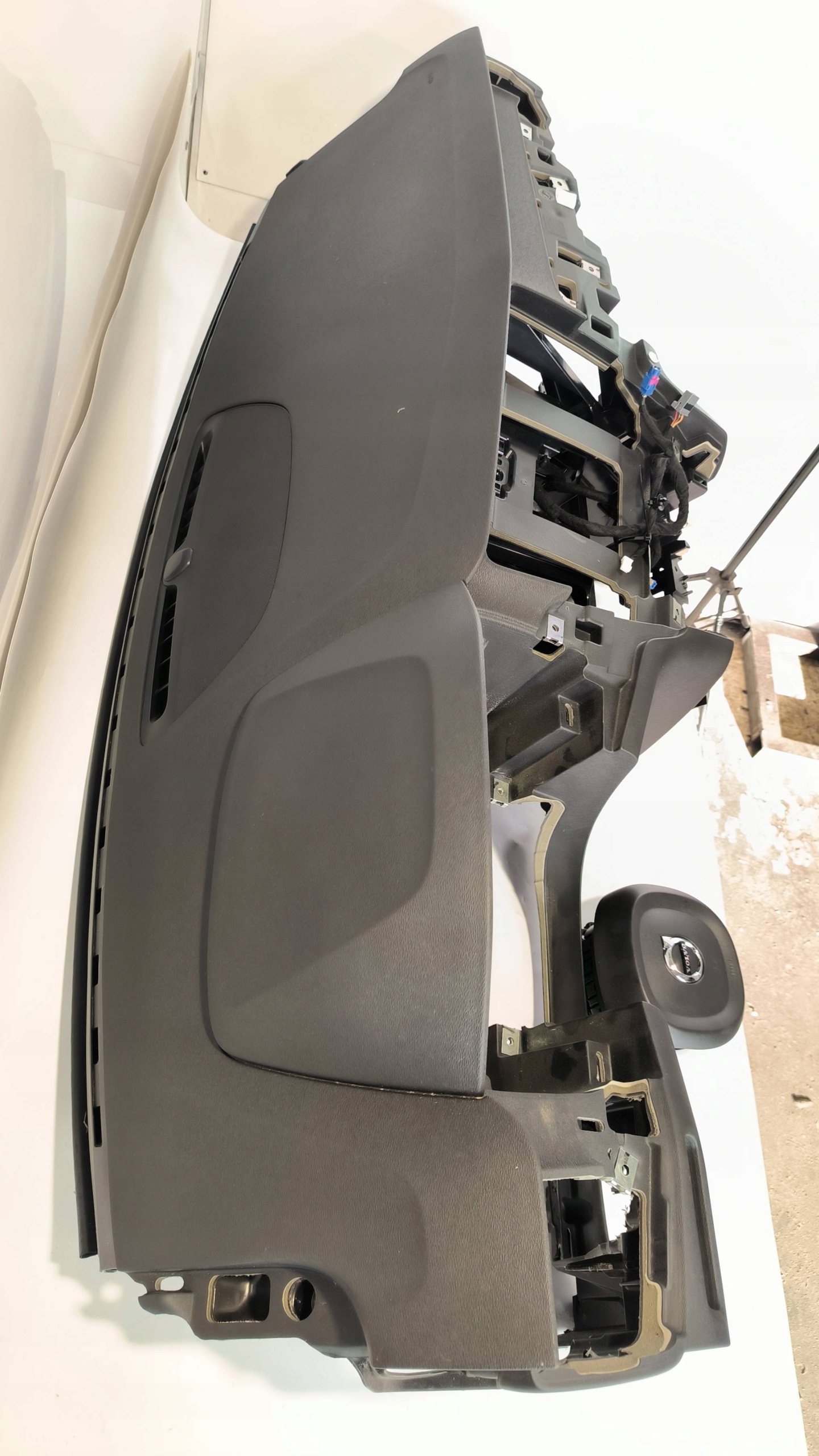 dashboard cockpit AIBAR airbags VOLVO S90