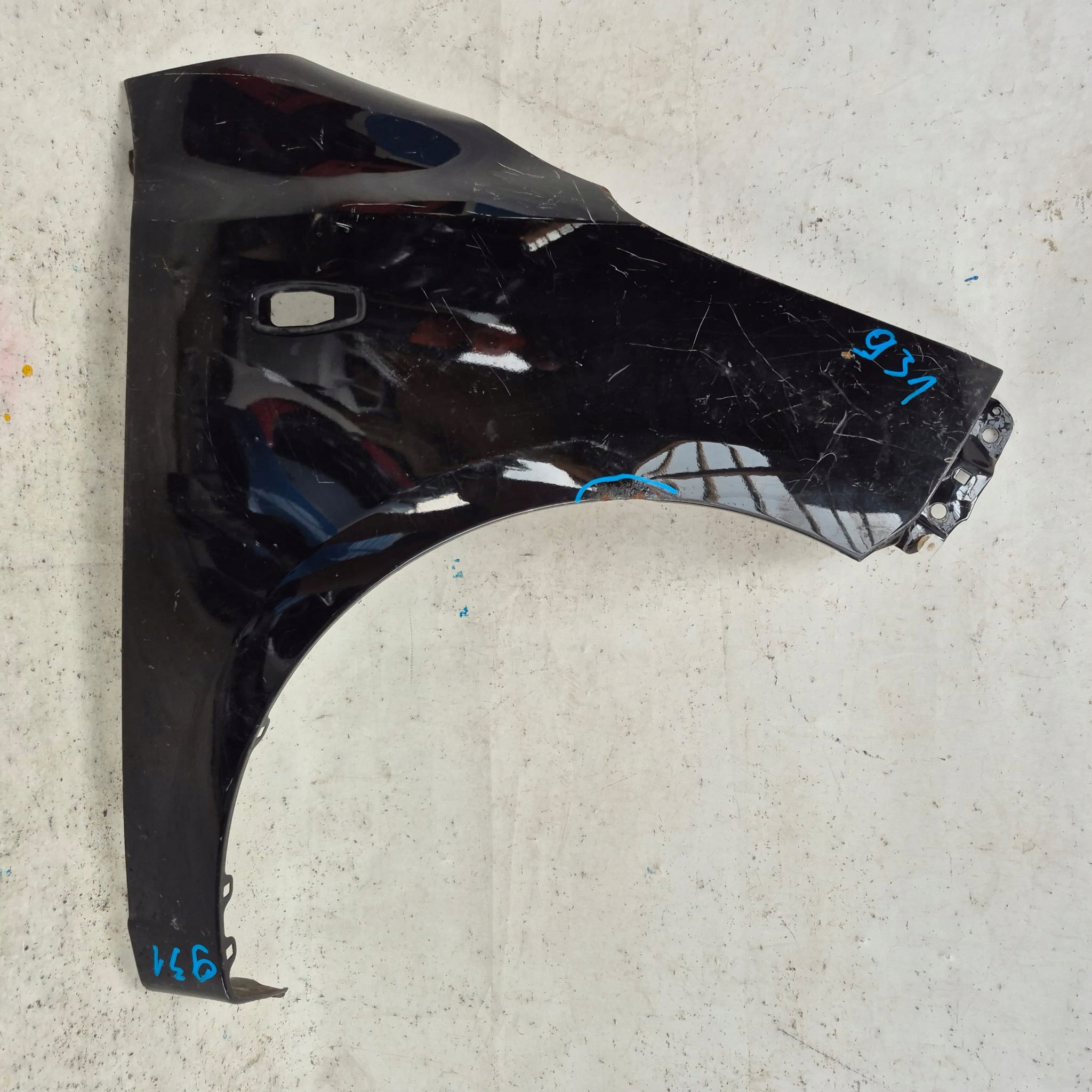 HYUNDAI I10 and 1 07-13 fender front front right