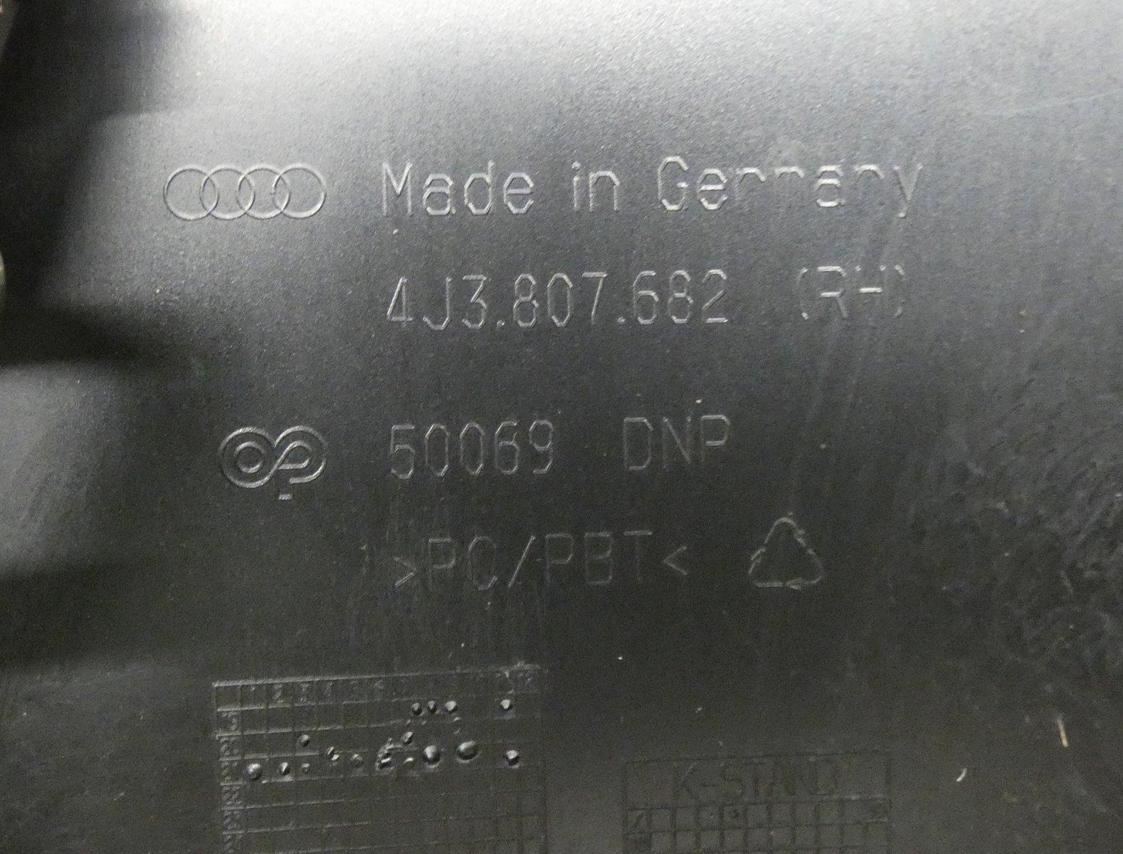 AUDI E-TRON GT 4J3807682 2021- grid of a bumper right