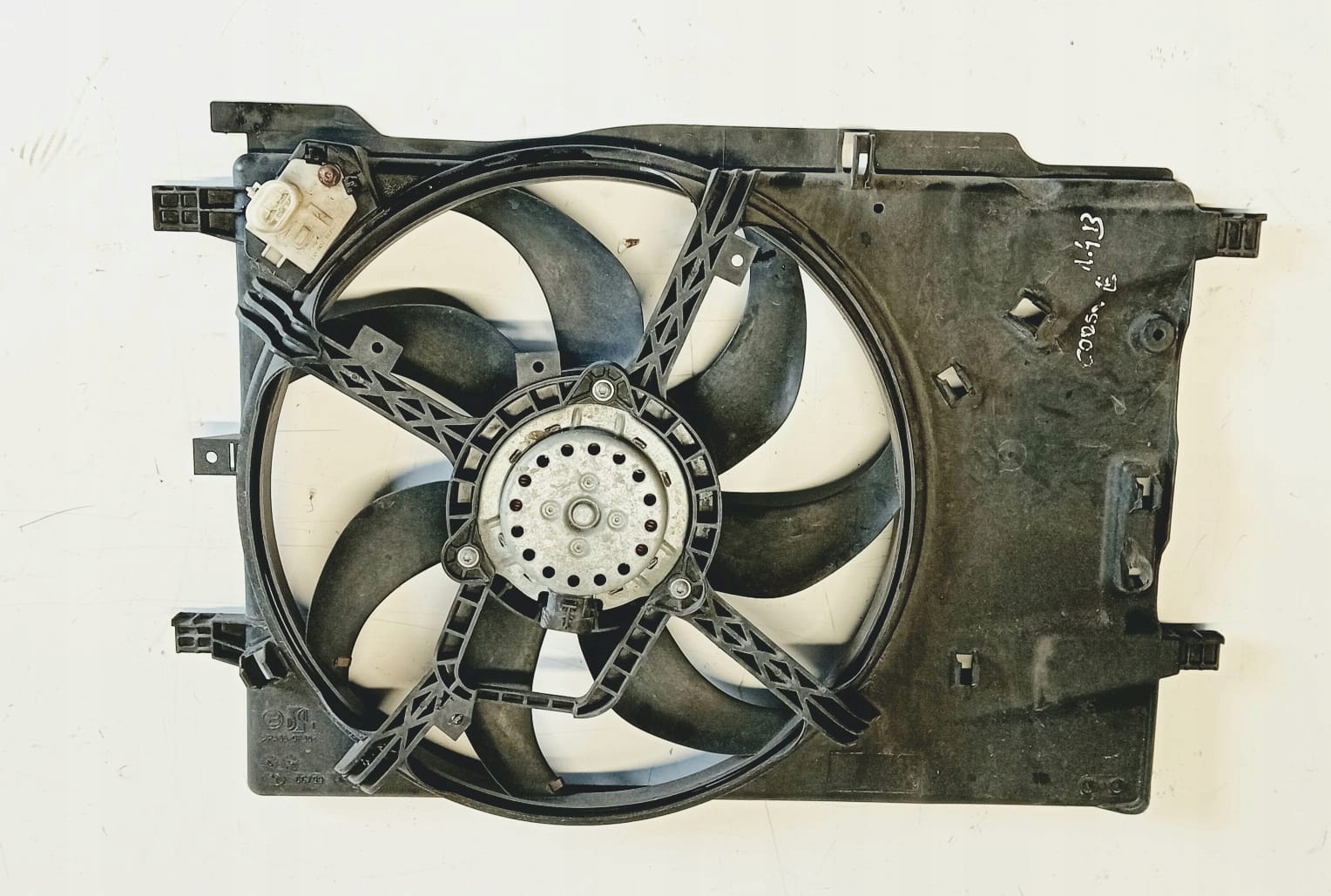 ventilátor chladiče OPEL CORSA 39035153