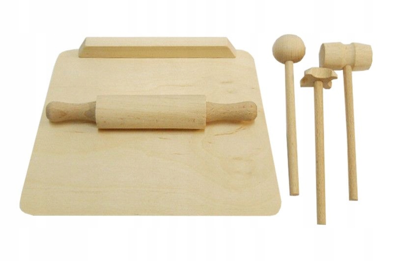 

Przybory Kuchenne Ze Stolnicą Drewniane Folia