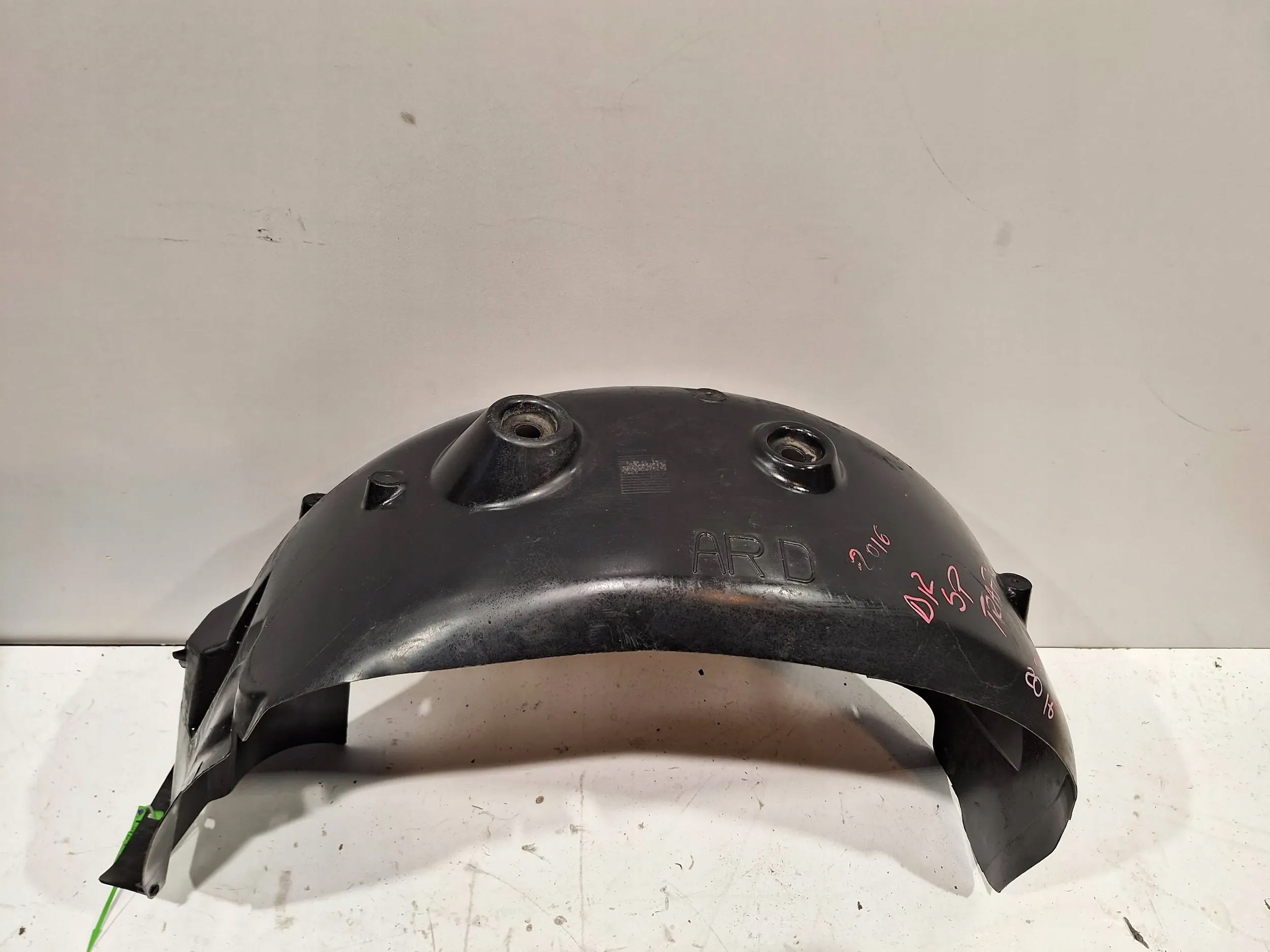 mudguard rear part right 93867909 Renault Trafic III 14-19