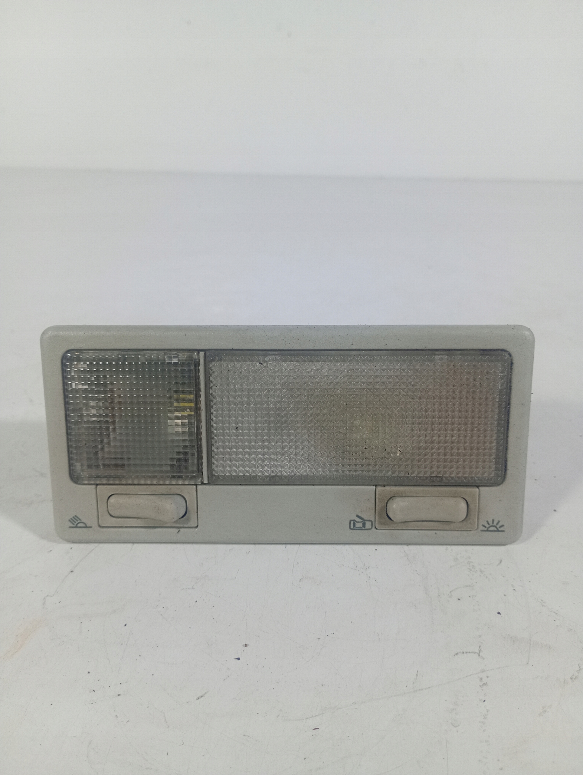 VW PASSAT B5 00-05 OSWIETLENIE cabs light inner OE 7M0947105