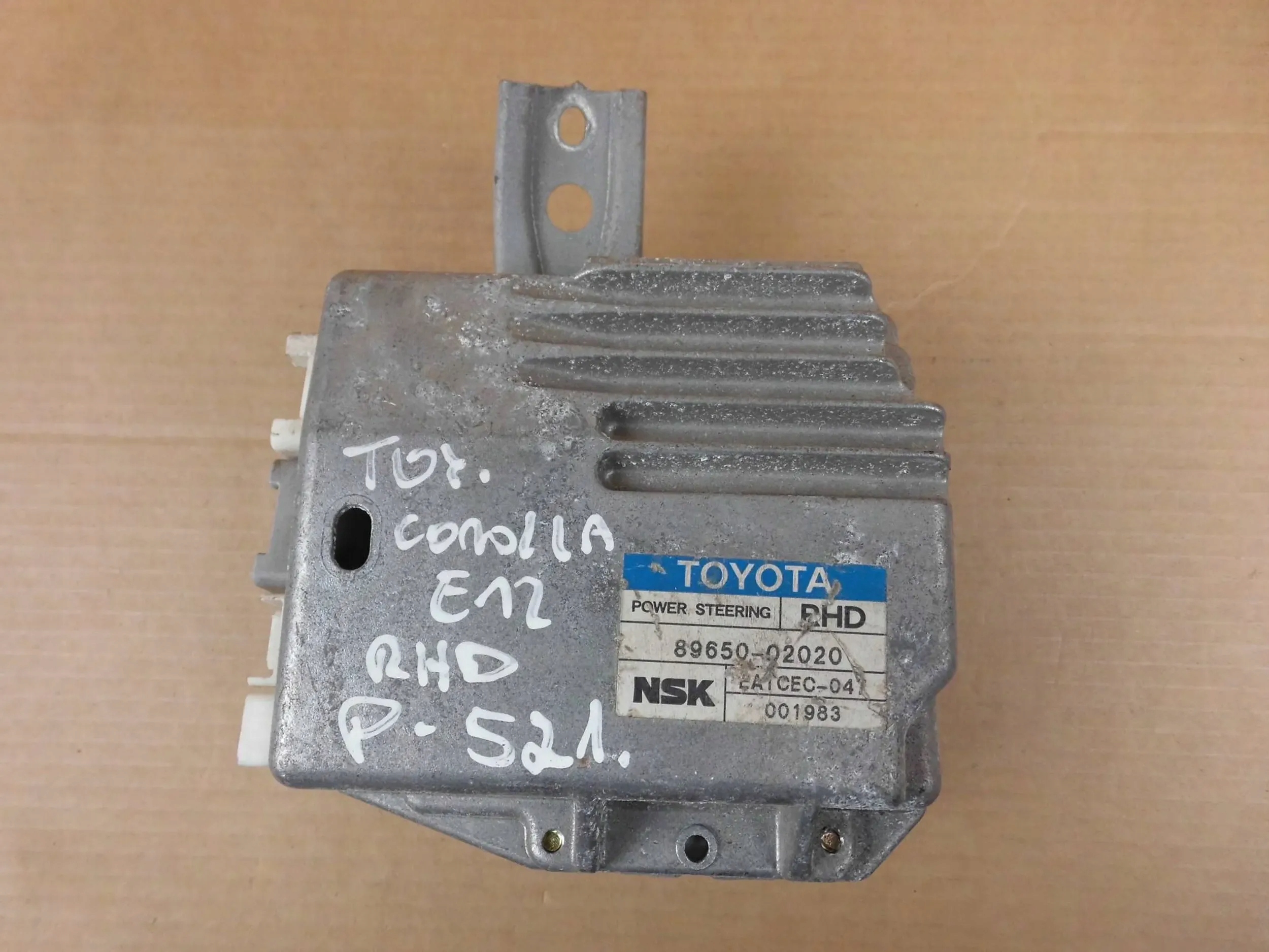 Toyota Corolla E12 modulo Centralina SERVOSTERZO volante RHD 89650-02020