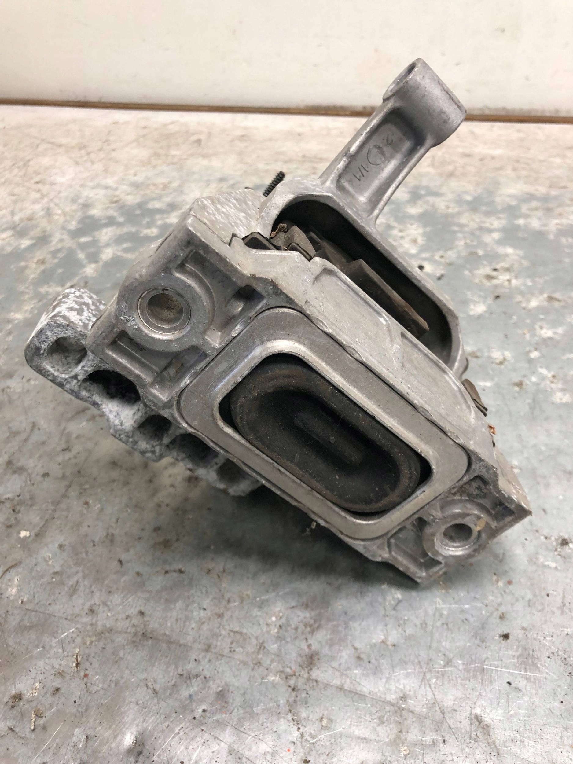 holder engine mount VW SKODA AUDI 5N0199262F